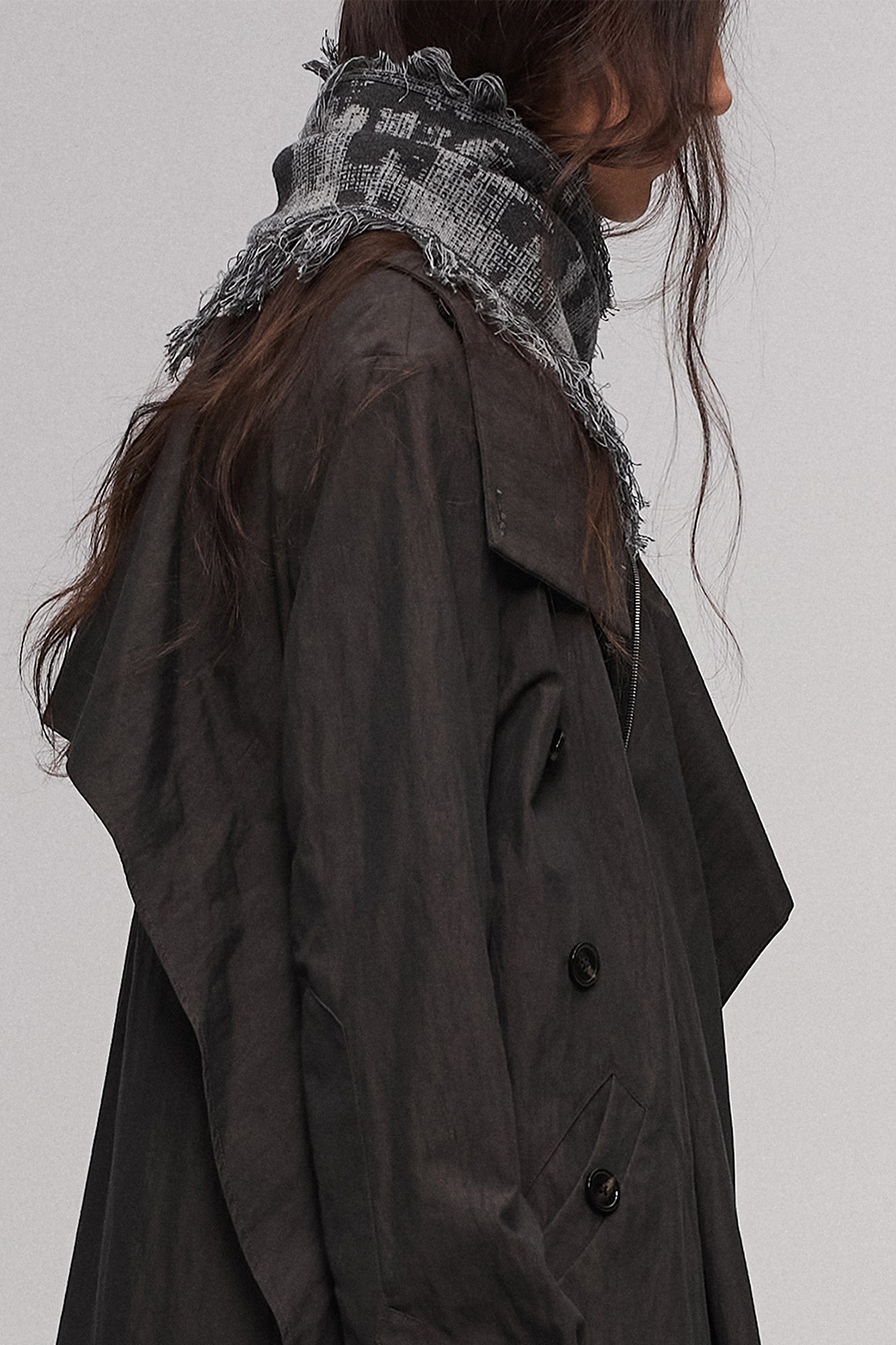 ILNya Nieternite Nifutur Fringe Cotton Scarf-Shawl