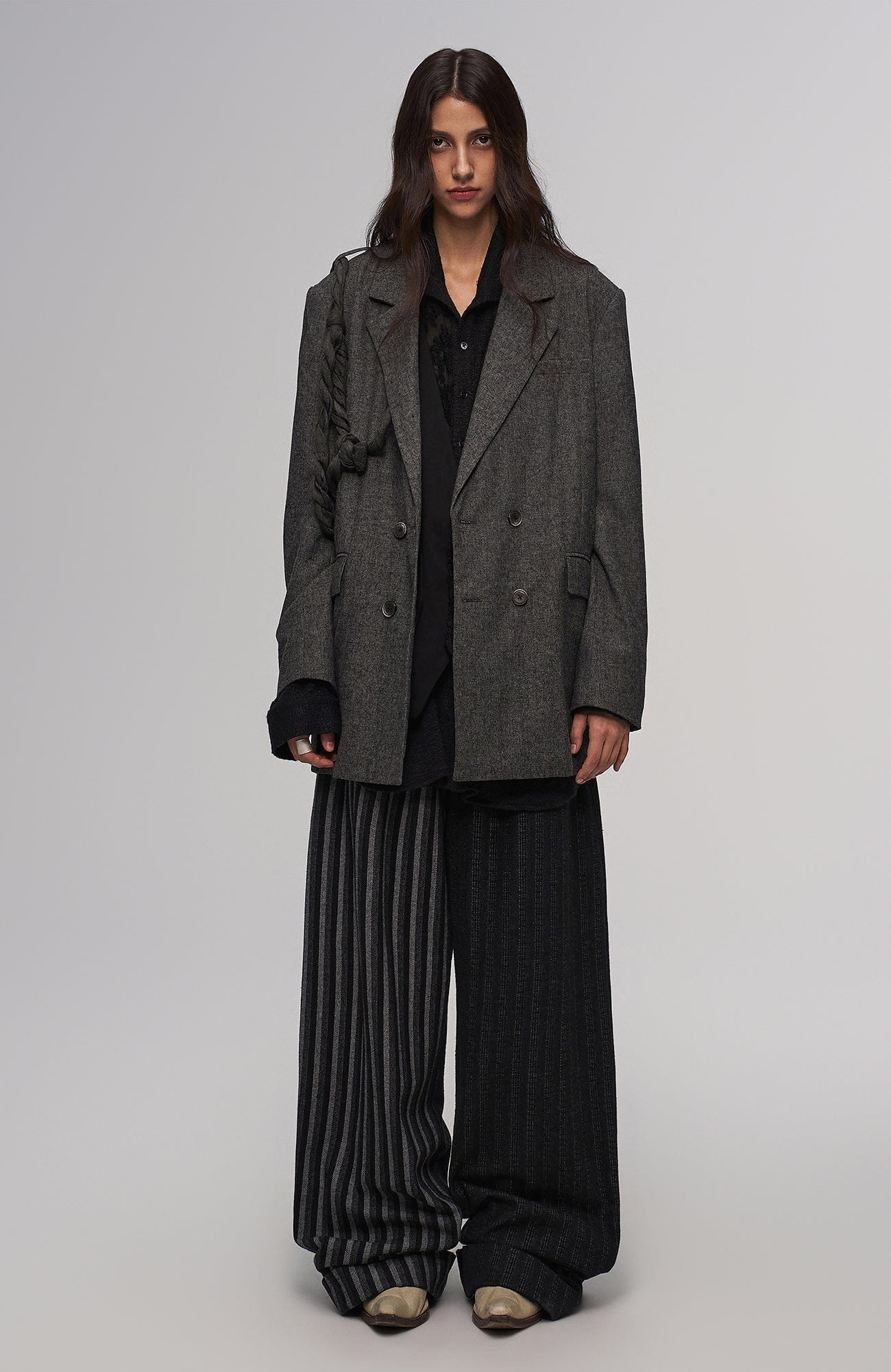 ILNya Nieternite Nifutur Rope Wrap Wool-Blend Suit Jacket