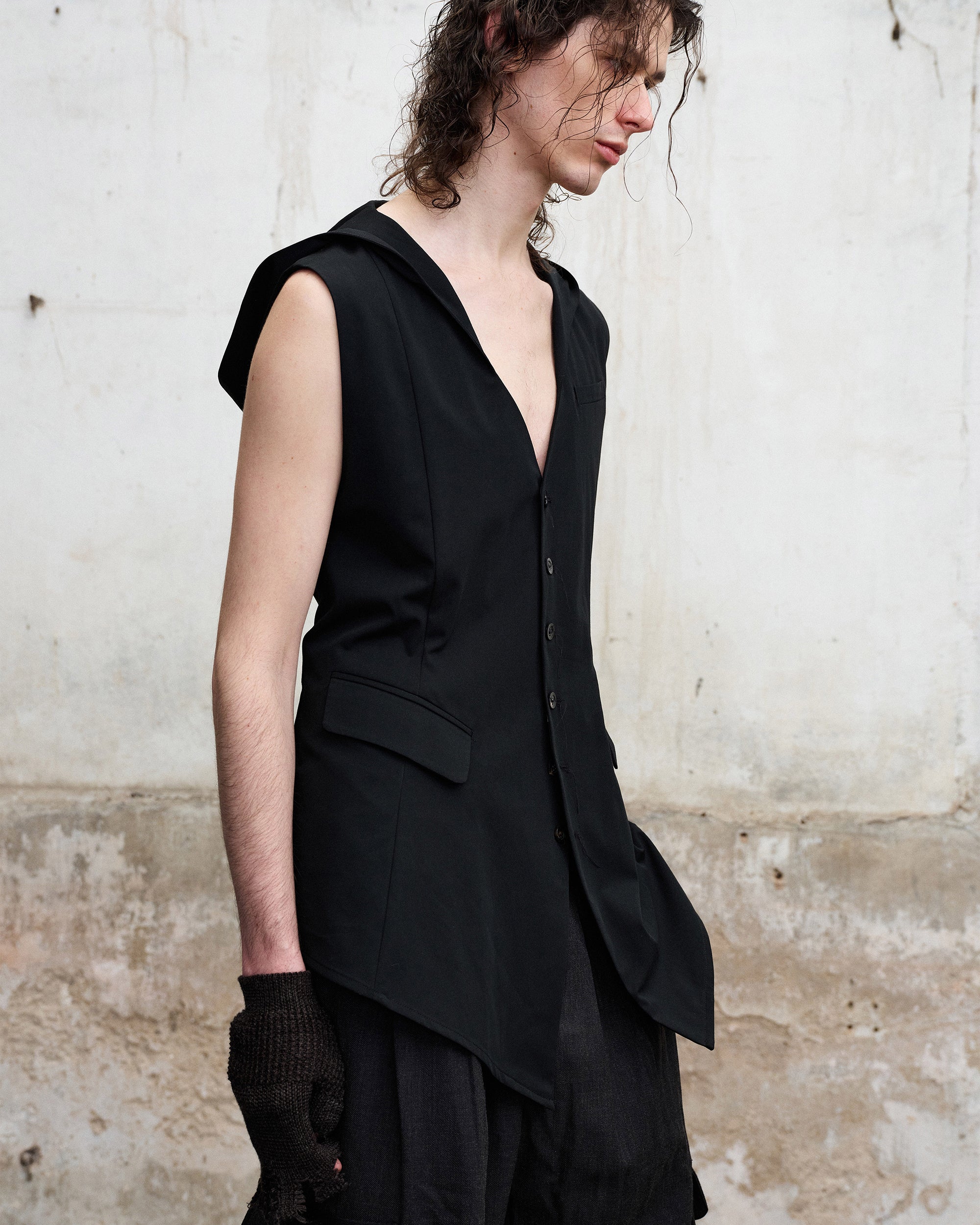 ILNya Nieternite Nifutur Hooded Waist-Cinched Vest