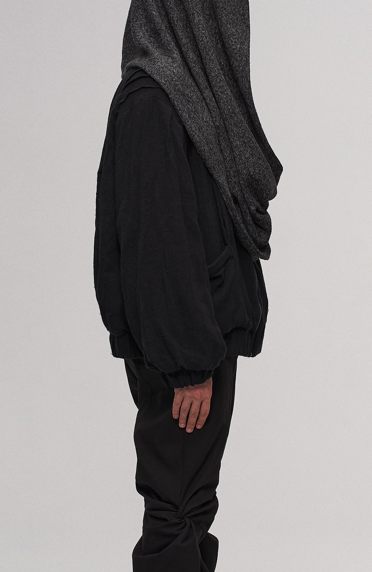 ILNya Nieternite Nifutur Twist-Knee Flared Trousers