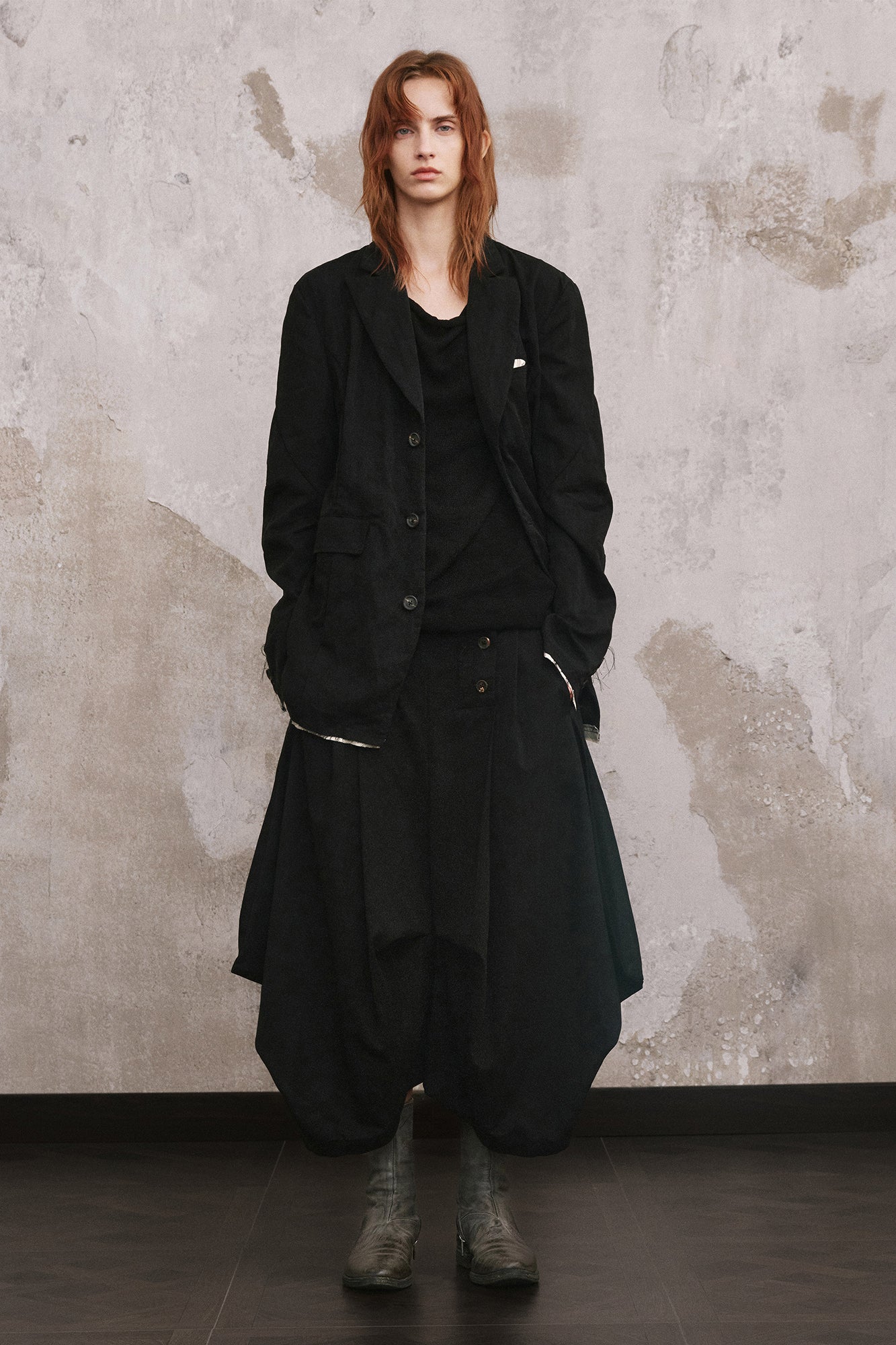 ILNya Nieternite Nifutur Deconstructed Double-Breasted Draped Bermuda Shorts