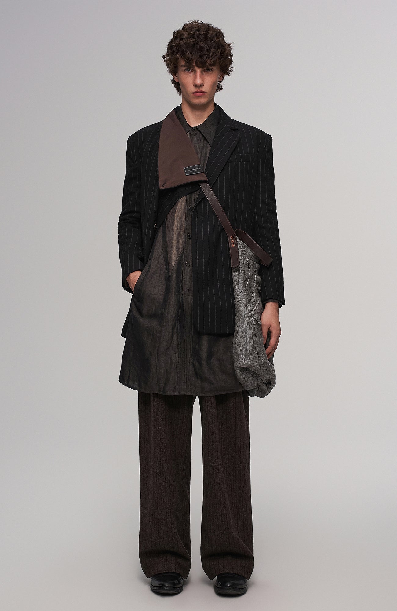 ILNya Nieternite Nifutur Oversized Linen Horsehide-Strap Messenger Bag