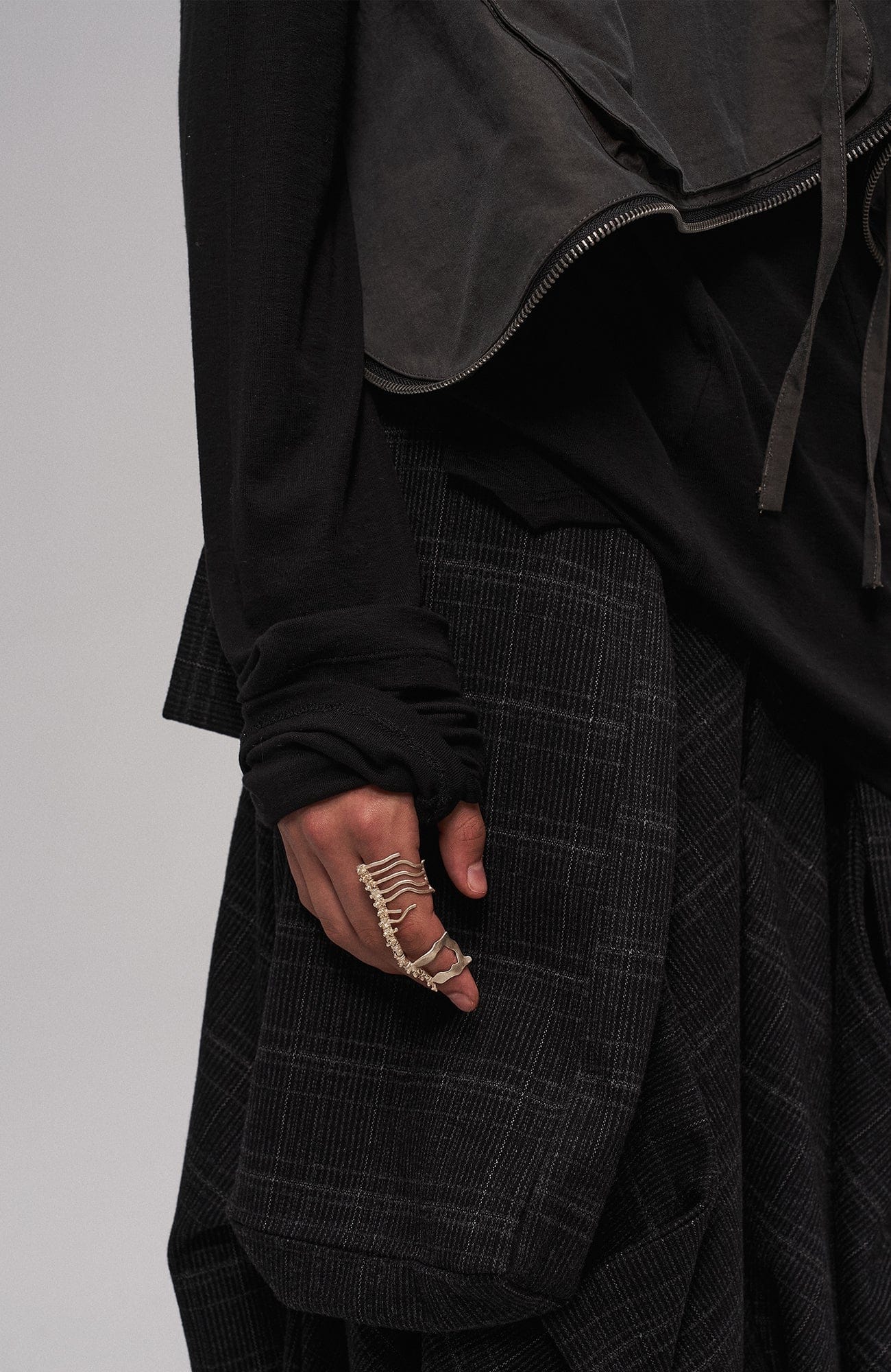 ILNya Nieternite Nifutur Deconstructed Plaid Drop-Crotch Pants