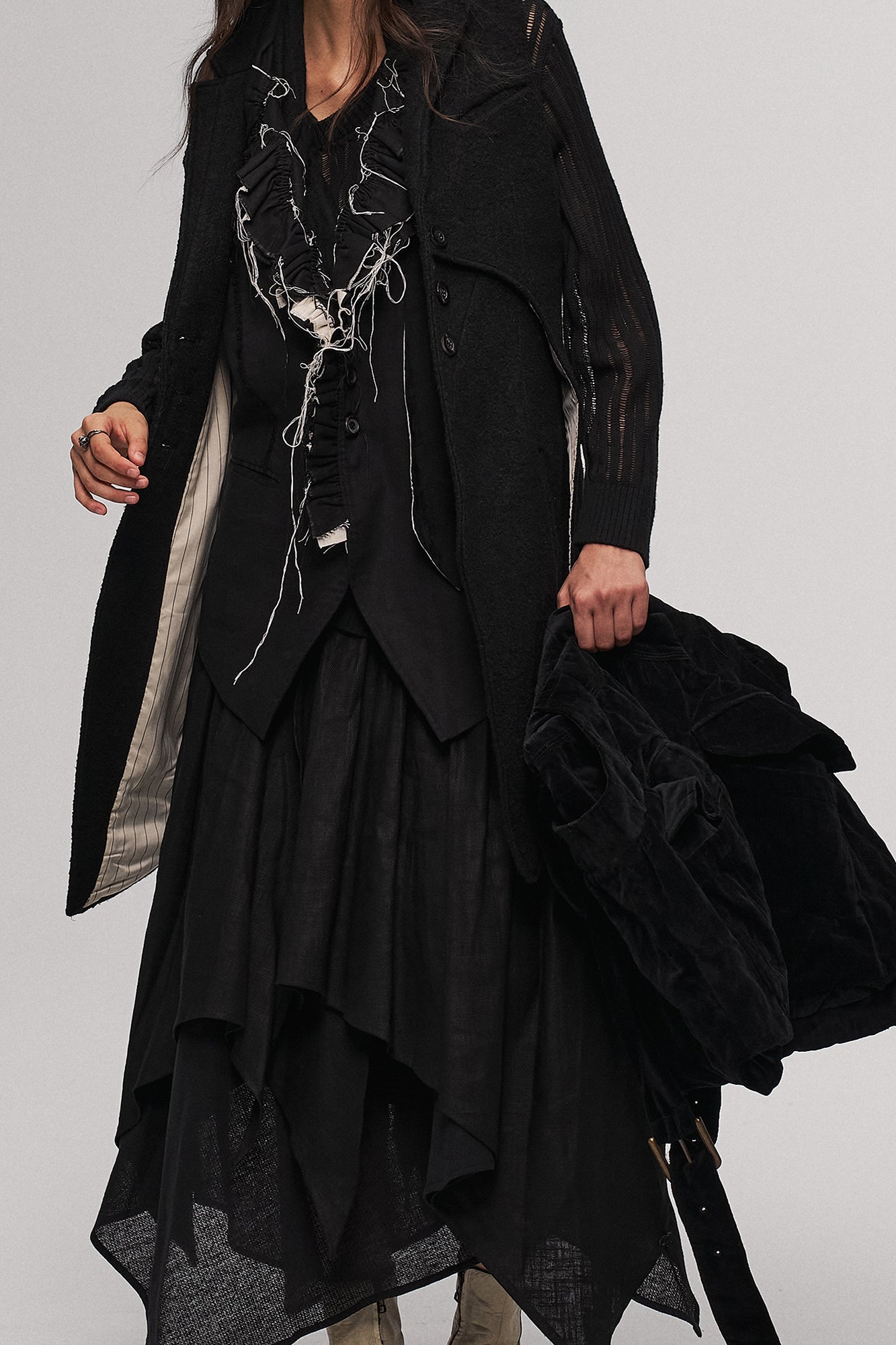 ILNya Nieternite Nifutur Asym Pleated Sheer Layered Skirt