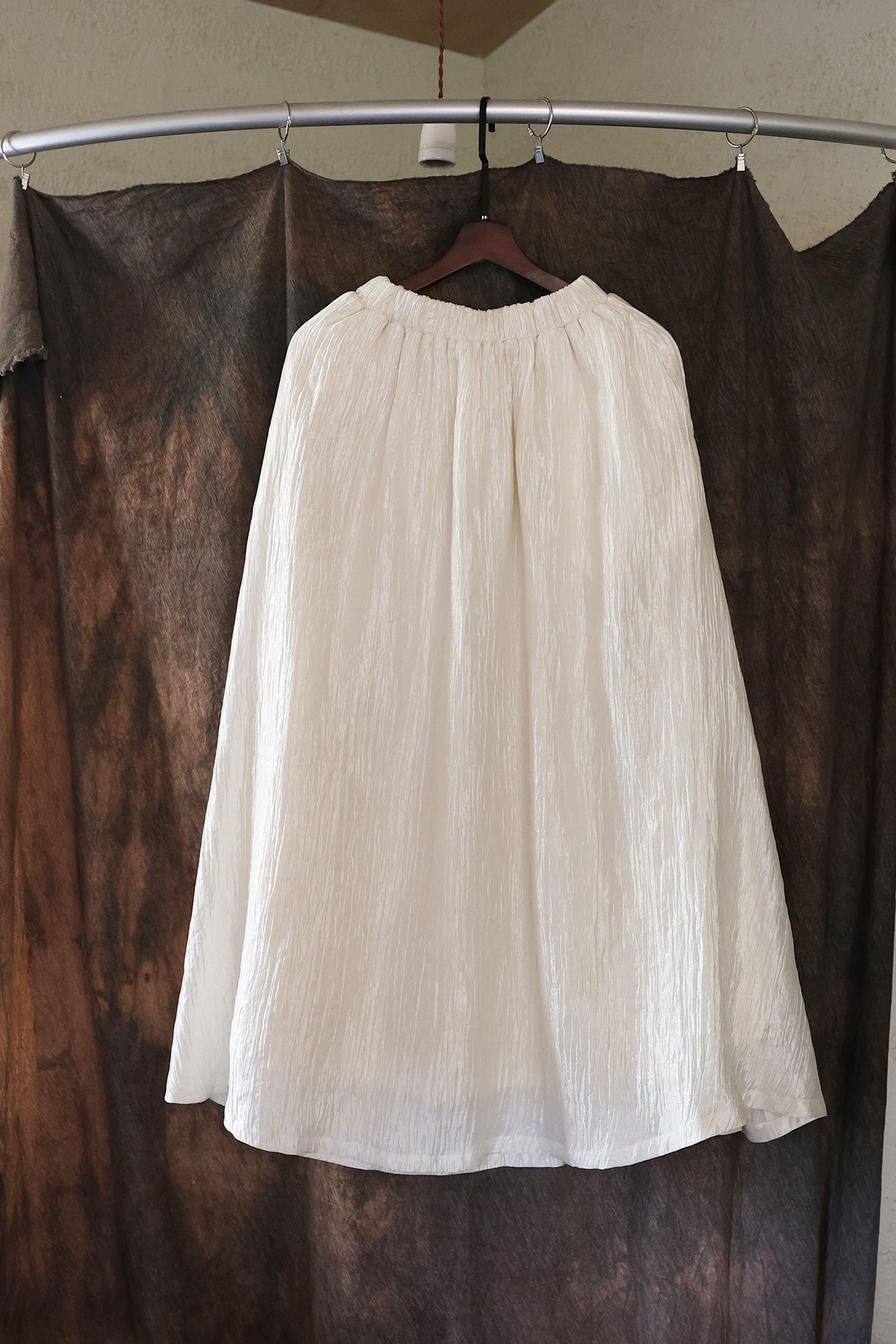 WUHEYIZUO Crinkled Gathered Waist Maxi Skirt