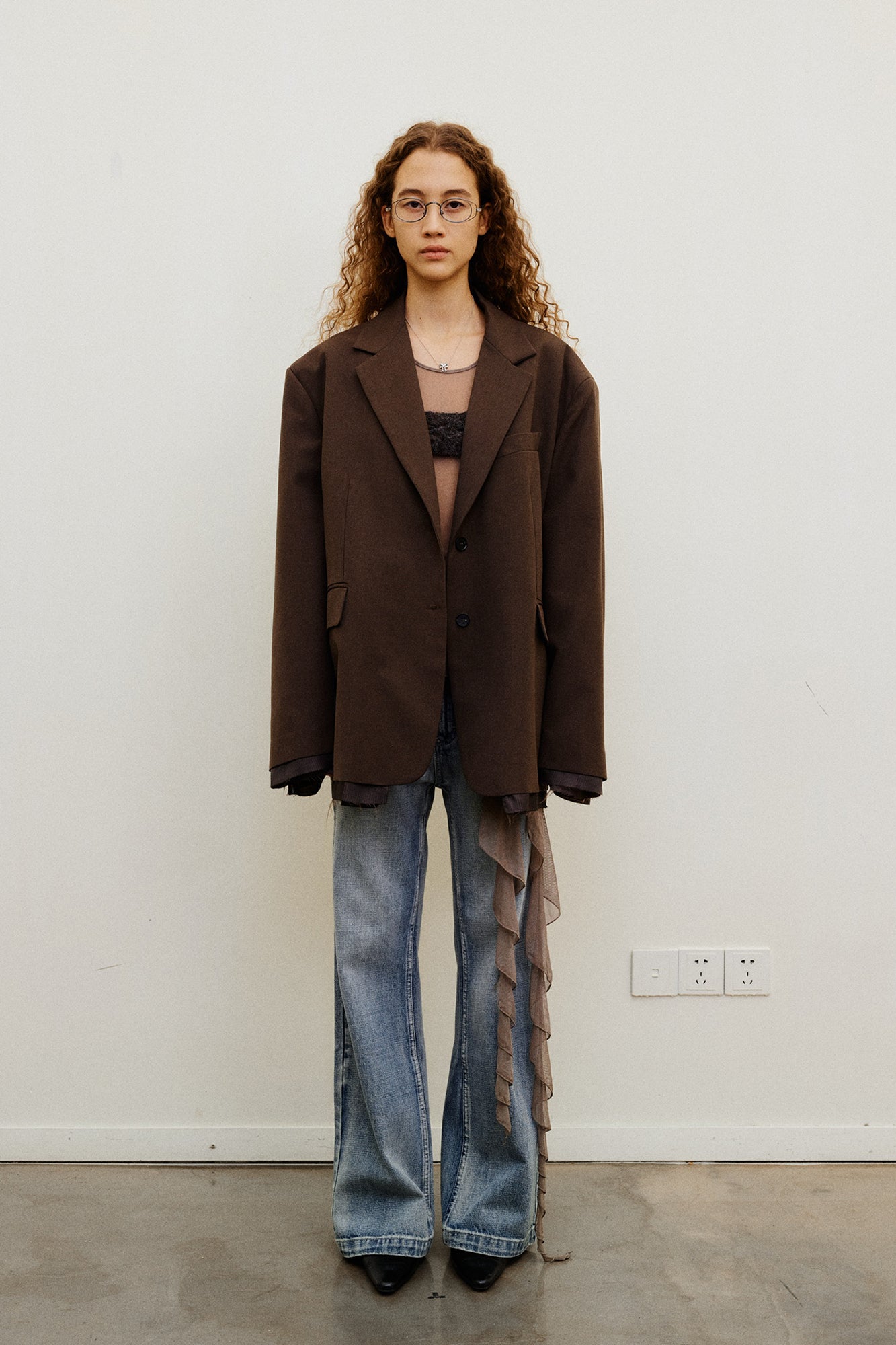NEVERSEEZ Curved-Yoke Washed Wide-Leg Jeans