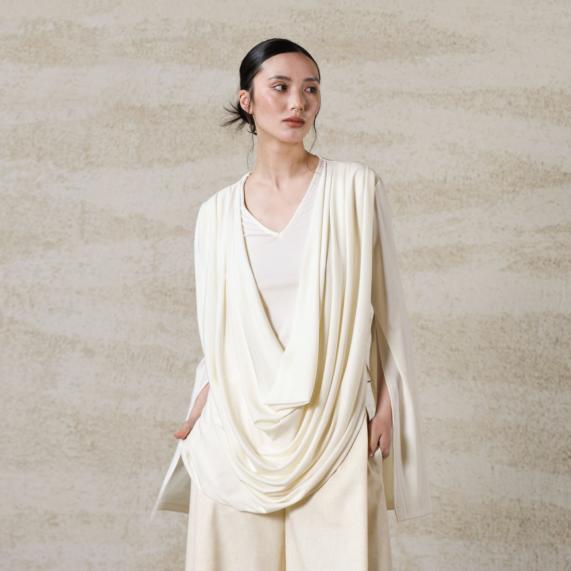 WUHEYIZUO Draped Split-Sleeve Top