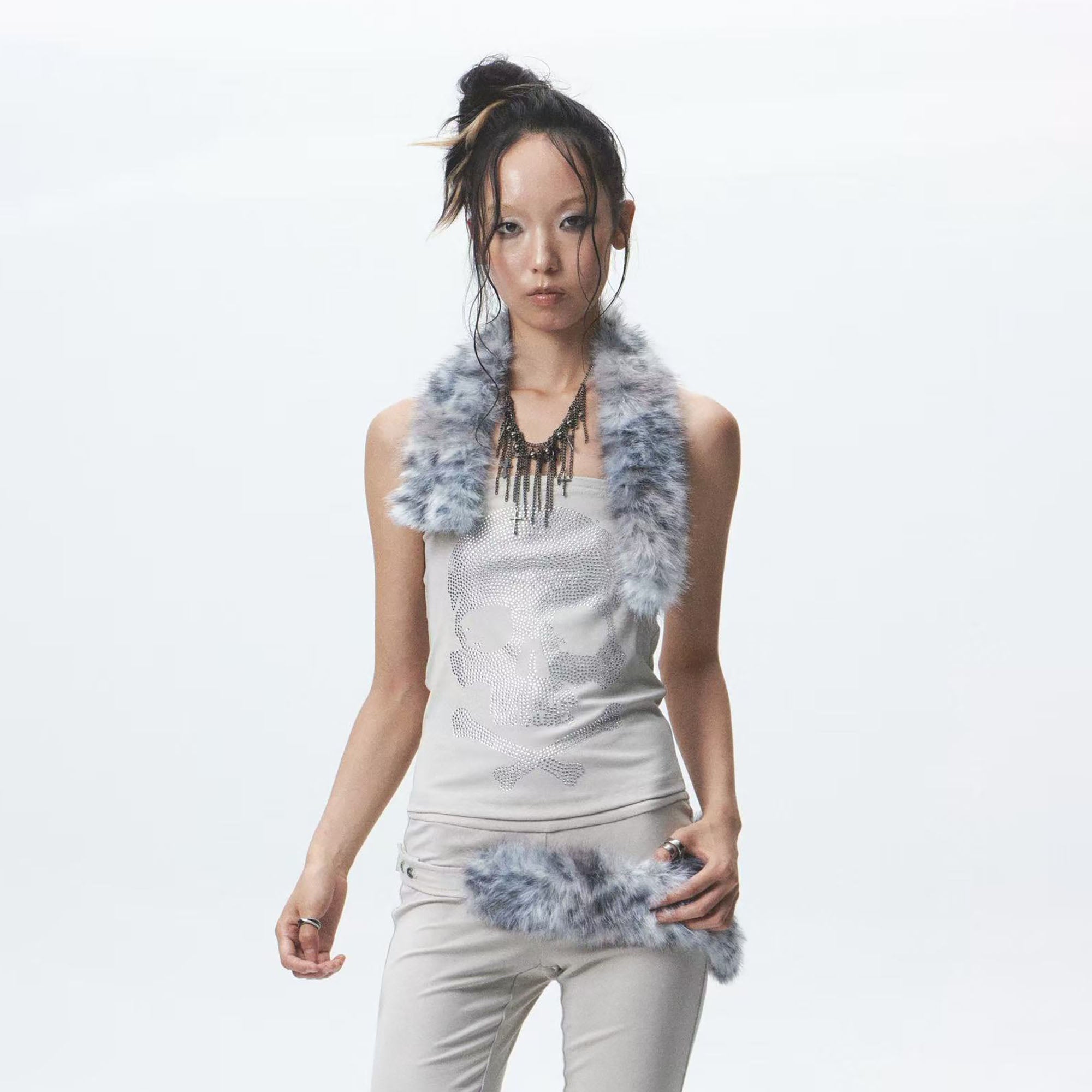 NONAME SPACE Detachable Faux Fur Trim Strapless Top