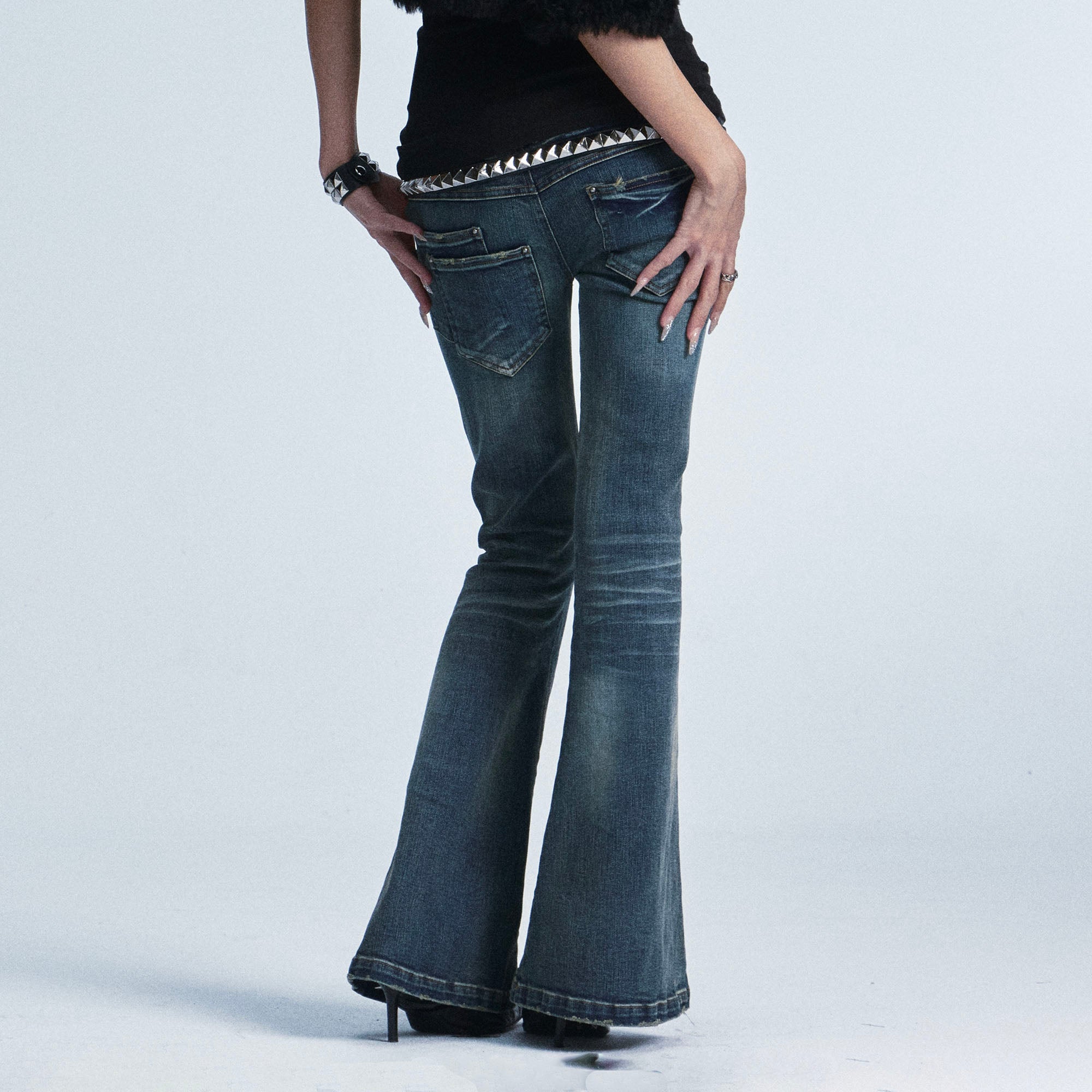 NONAME SPACE Cross Ripped Washed Flared Jeans