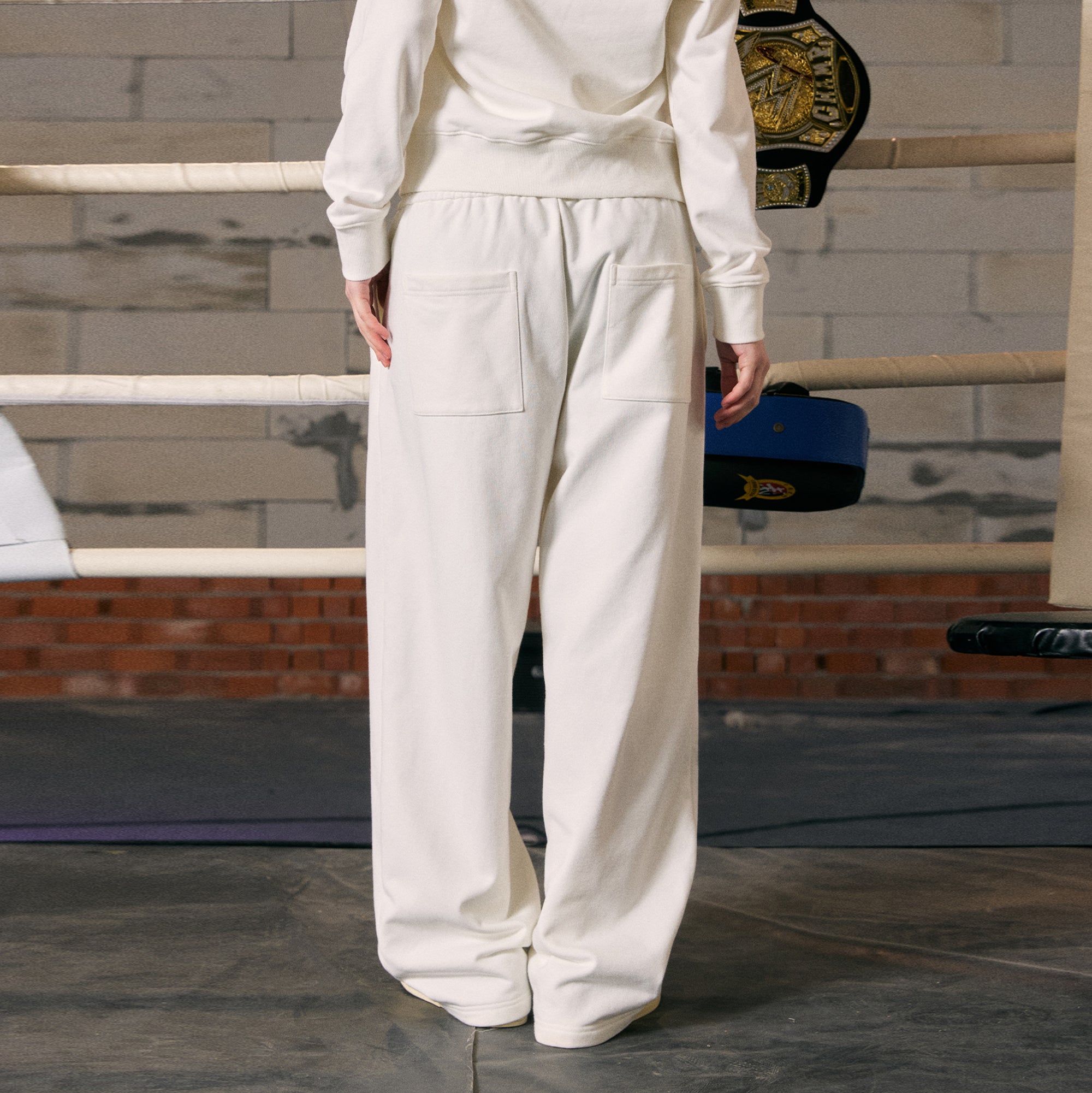 DONSMOKE Zebra Full-Print Straight-Leg Sweatpants