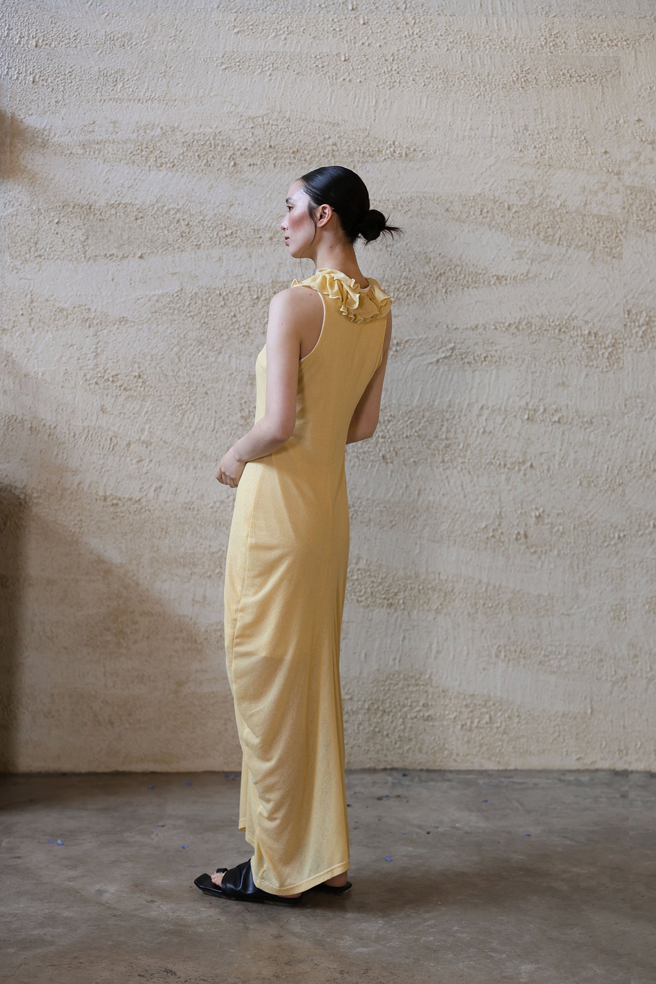WUHEYIZUO Ruffle-Neck Draped Knit Maxi Dress