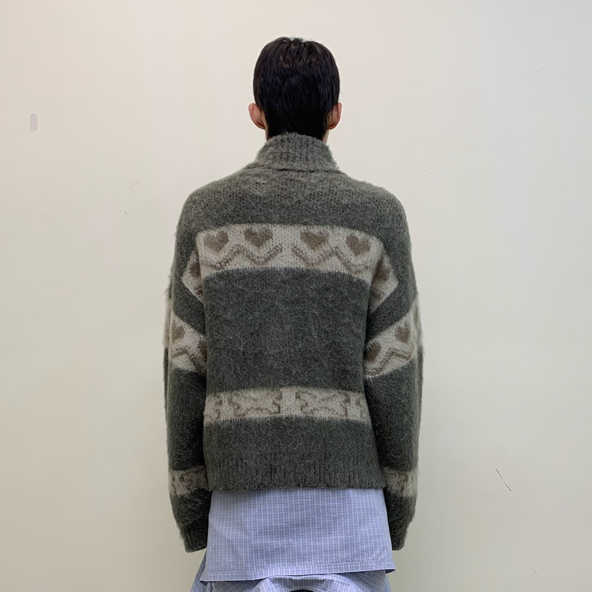 NEVERSEEZ Fuzzy Dog & Heart Jacquard Zip-Up Cardigan