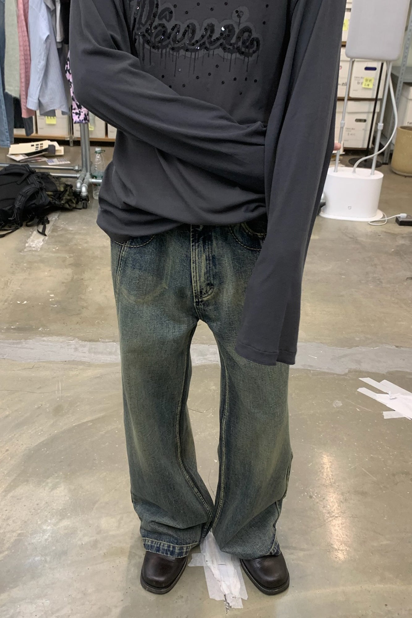 NEVERSEEZ Curved-Yoke Washed Wide-Leg Jeans