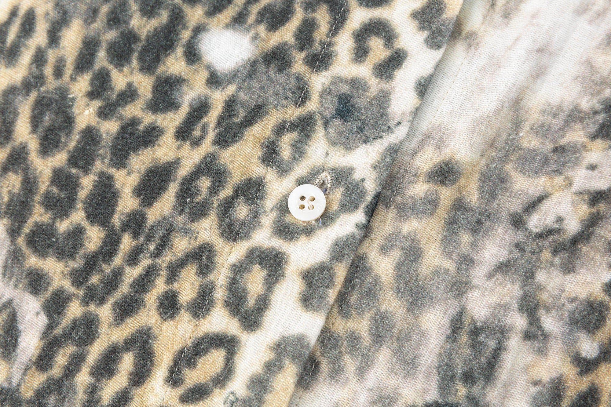 SOFITTE Distressed Leopard Raw Edge Shirt