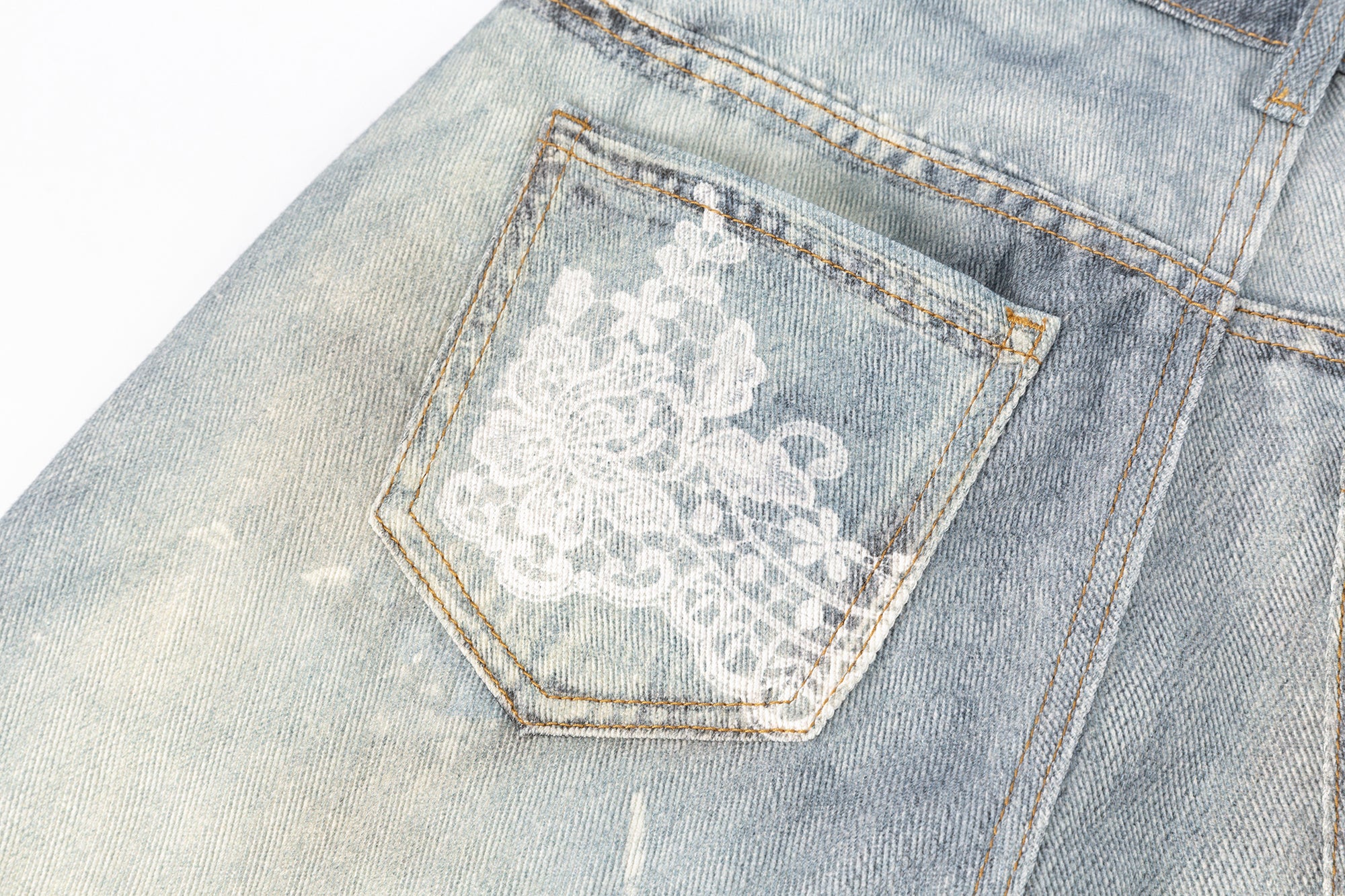 SOFITTE Charm & Lace Graphic Wide-Leg Jeans