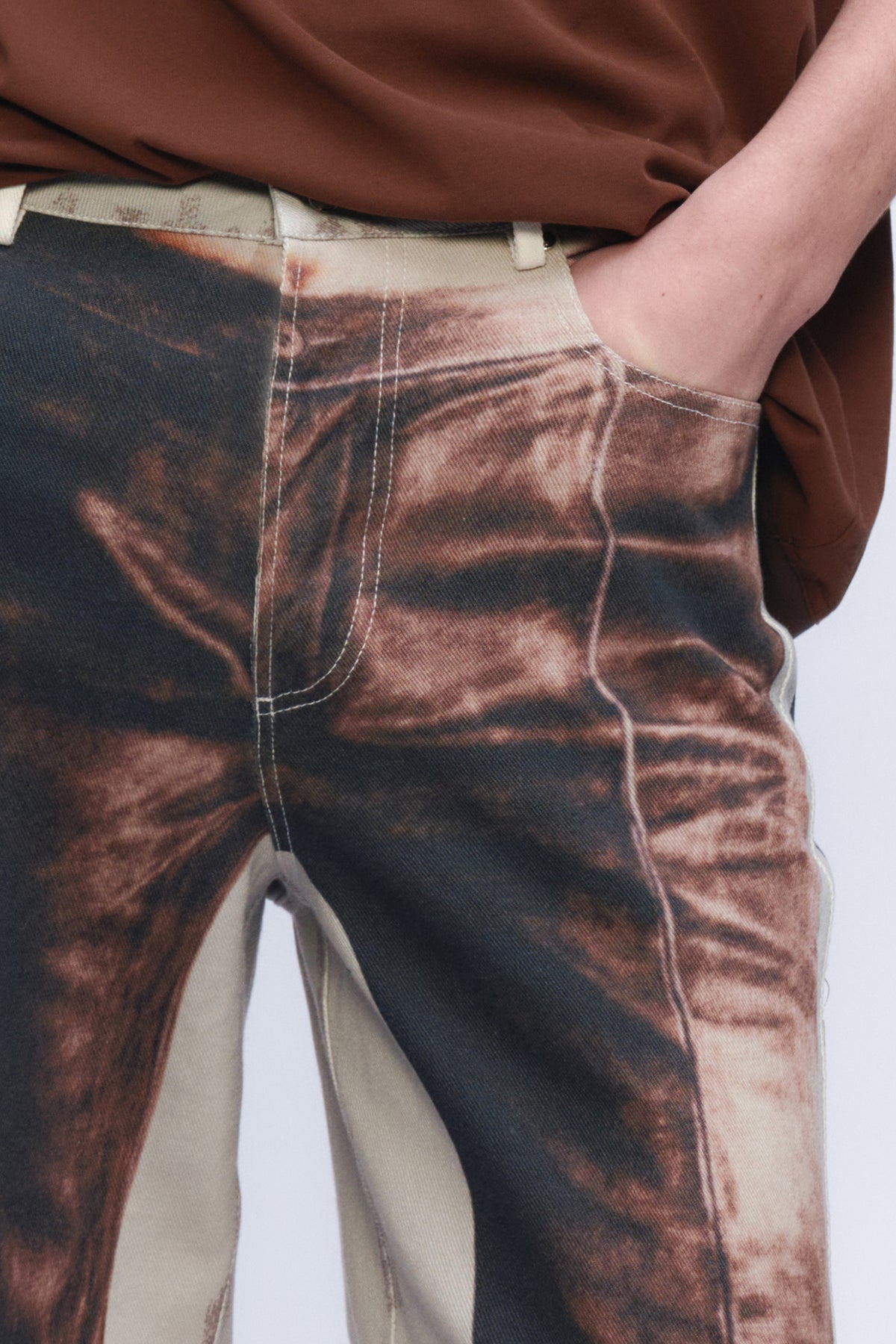 AURA LAND Double-Sided Print Washed Straight-Leg Jeans