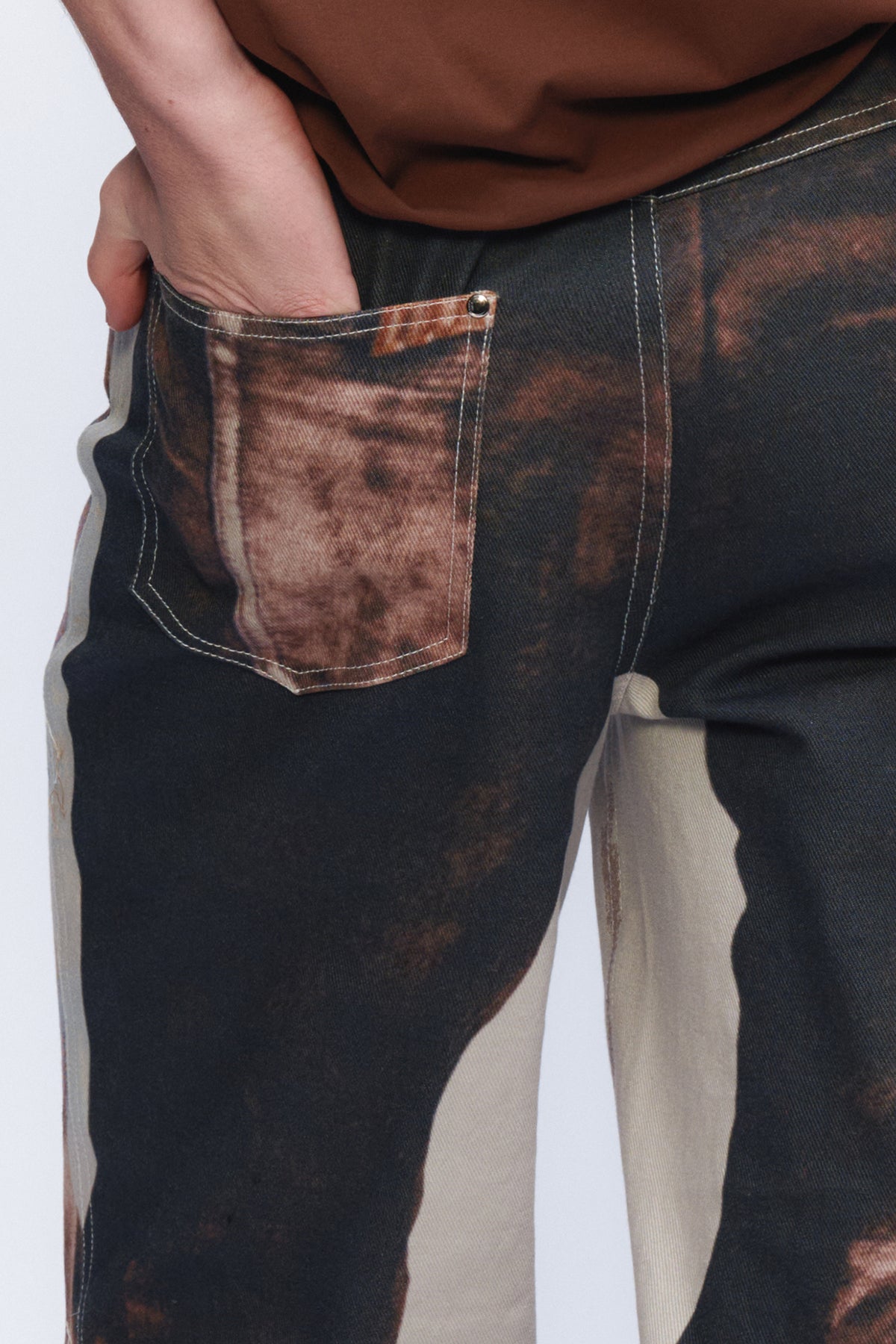 AURA LAND Double-Sided Print Washed Straight-Leg Jeans