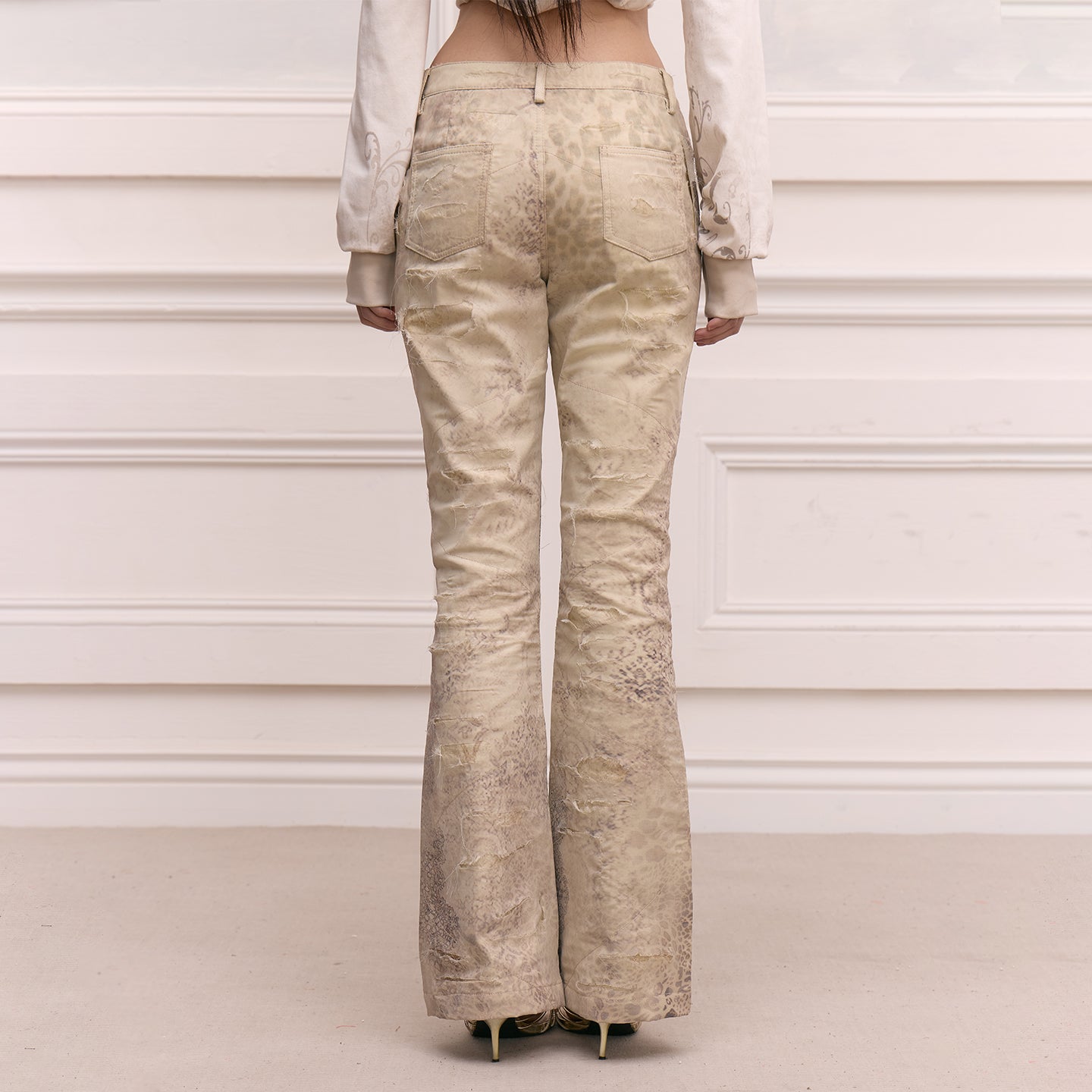 FAYCHUI Distressed Leopard Slim Flared Pants