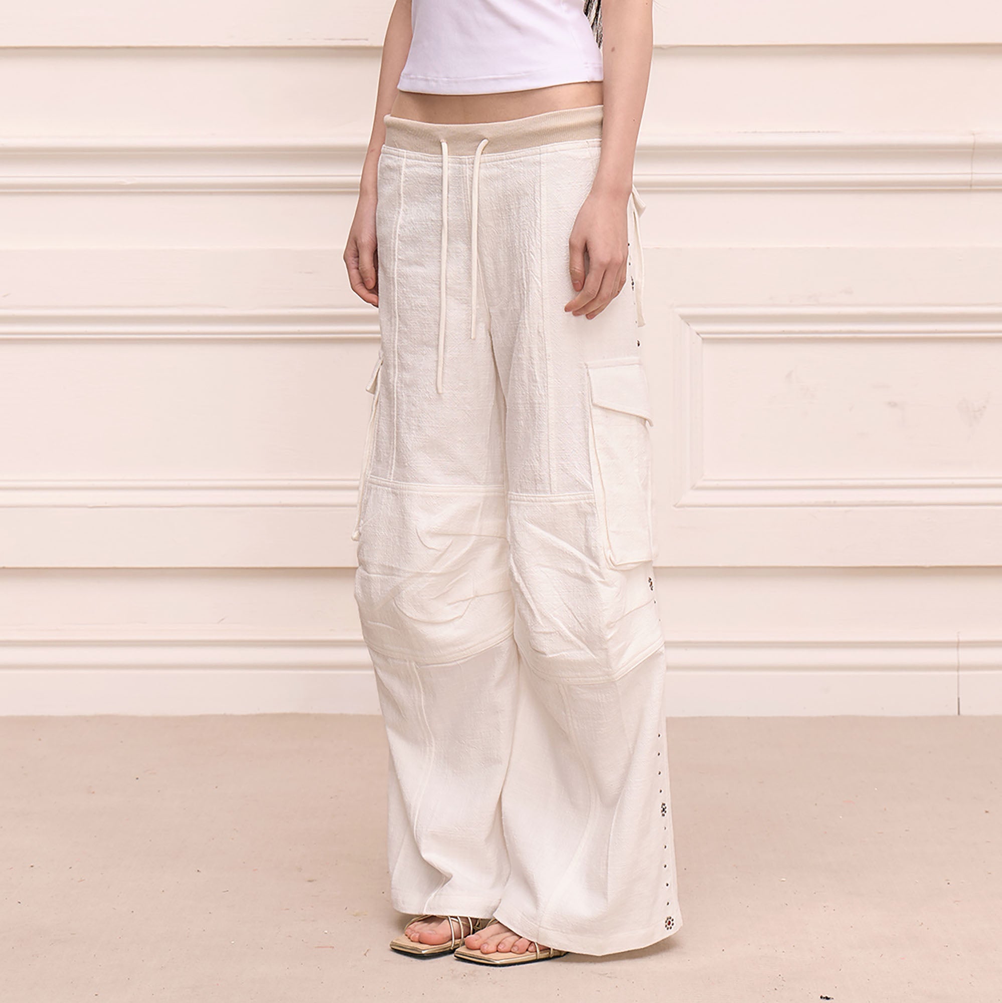 FAYCHUI Studded Linen-Blended Cargo Pants