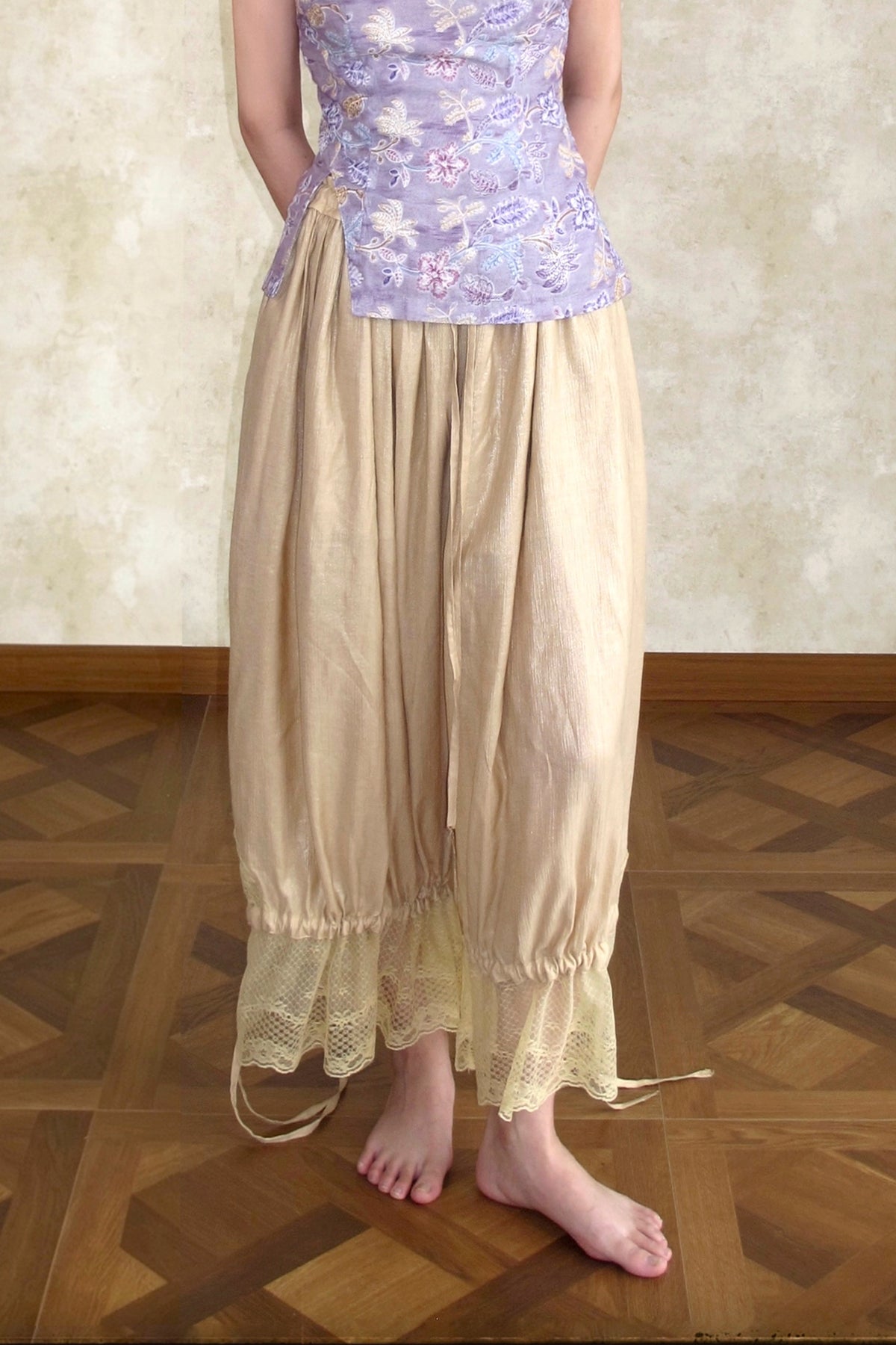 ANNIE ARMOR Lace-Trim Drawstring Balloon Pants