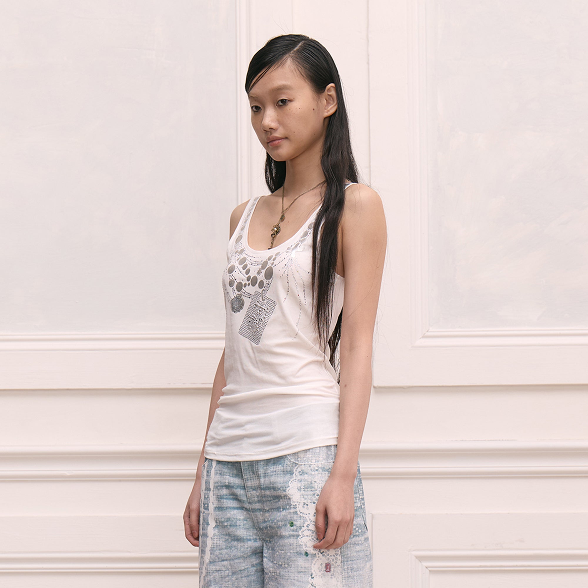 FAYCHUI Foil-Print Diamond Necklace Graphic Tank Top