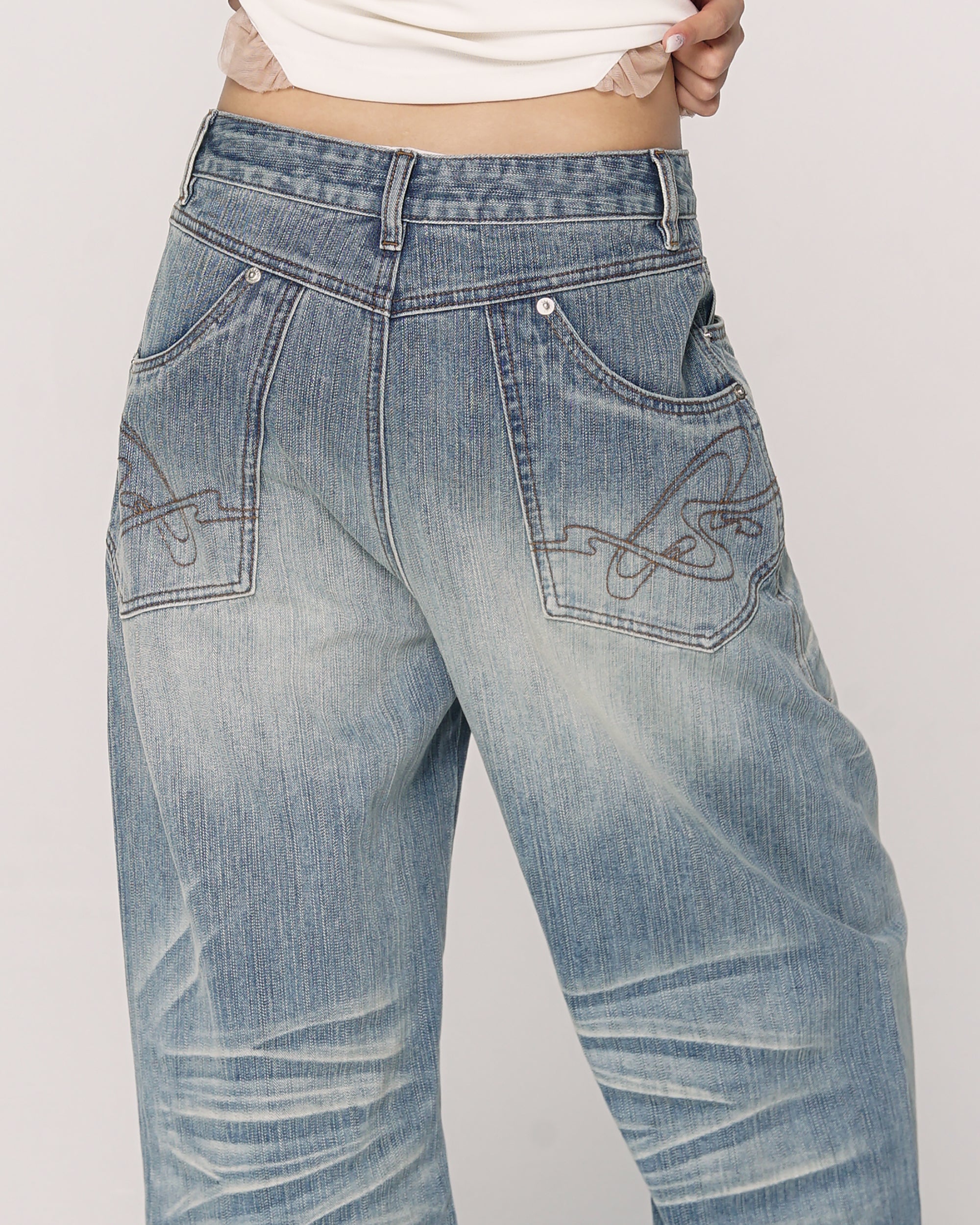 CONFUN Retro Whiskered Curved-Leg Oversized Jeans