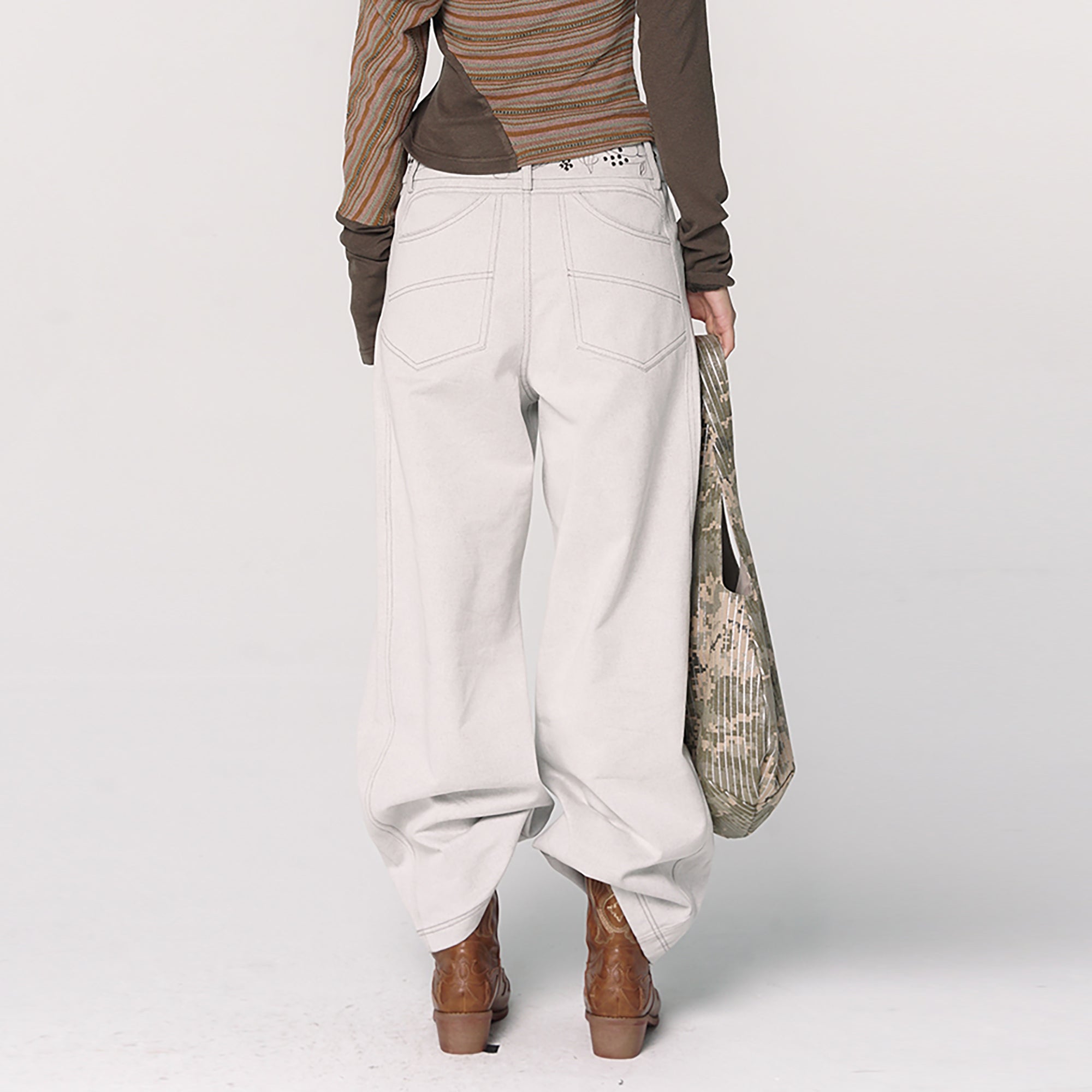 CONFUN Floral Embroidered Studded Waist Jeans