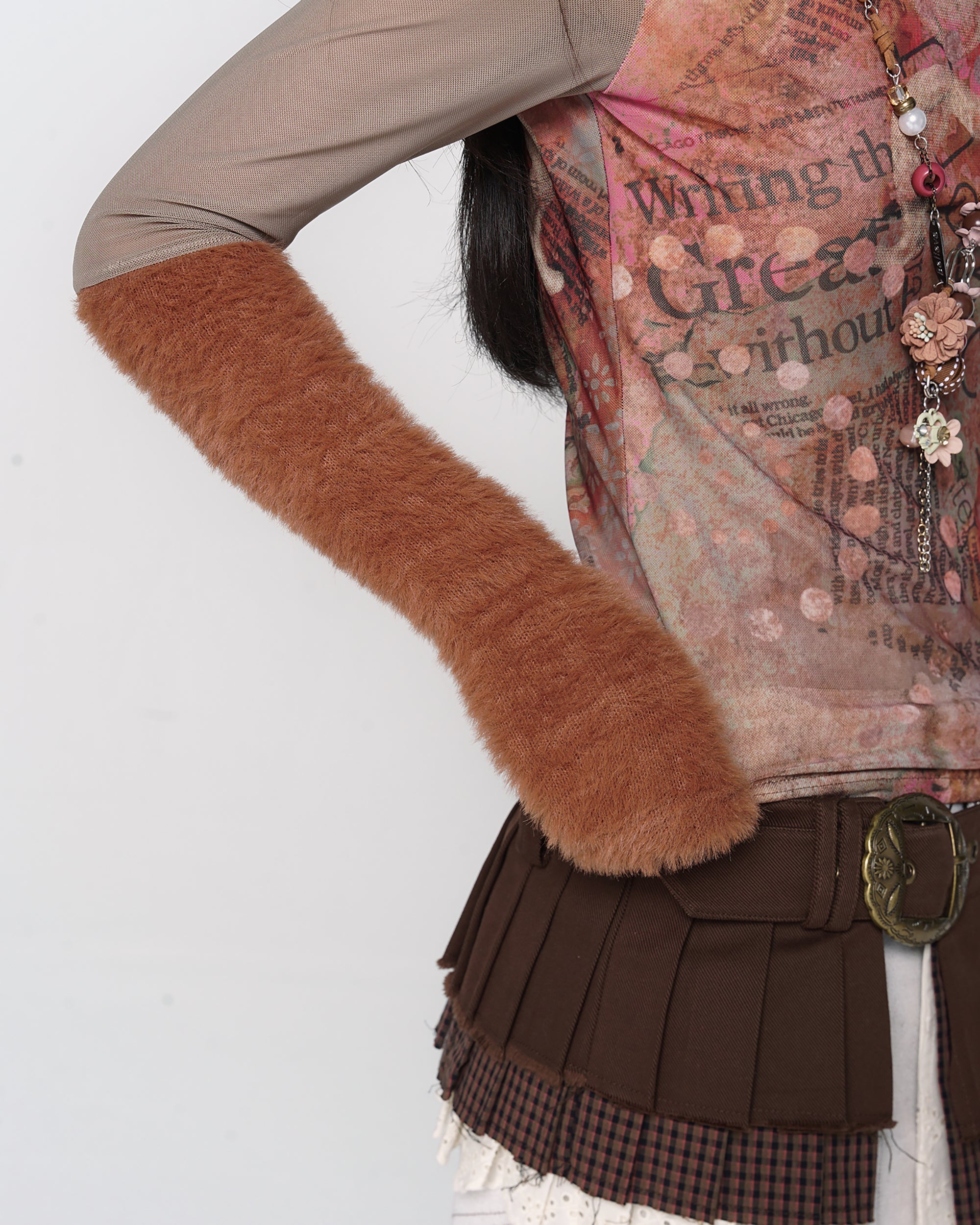 CONFUN Retro Full-Print Paneled Turtleneck Mesh Tee