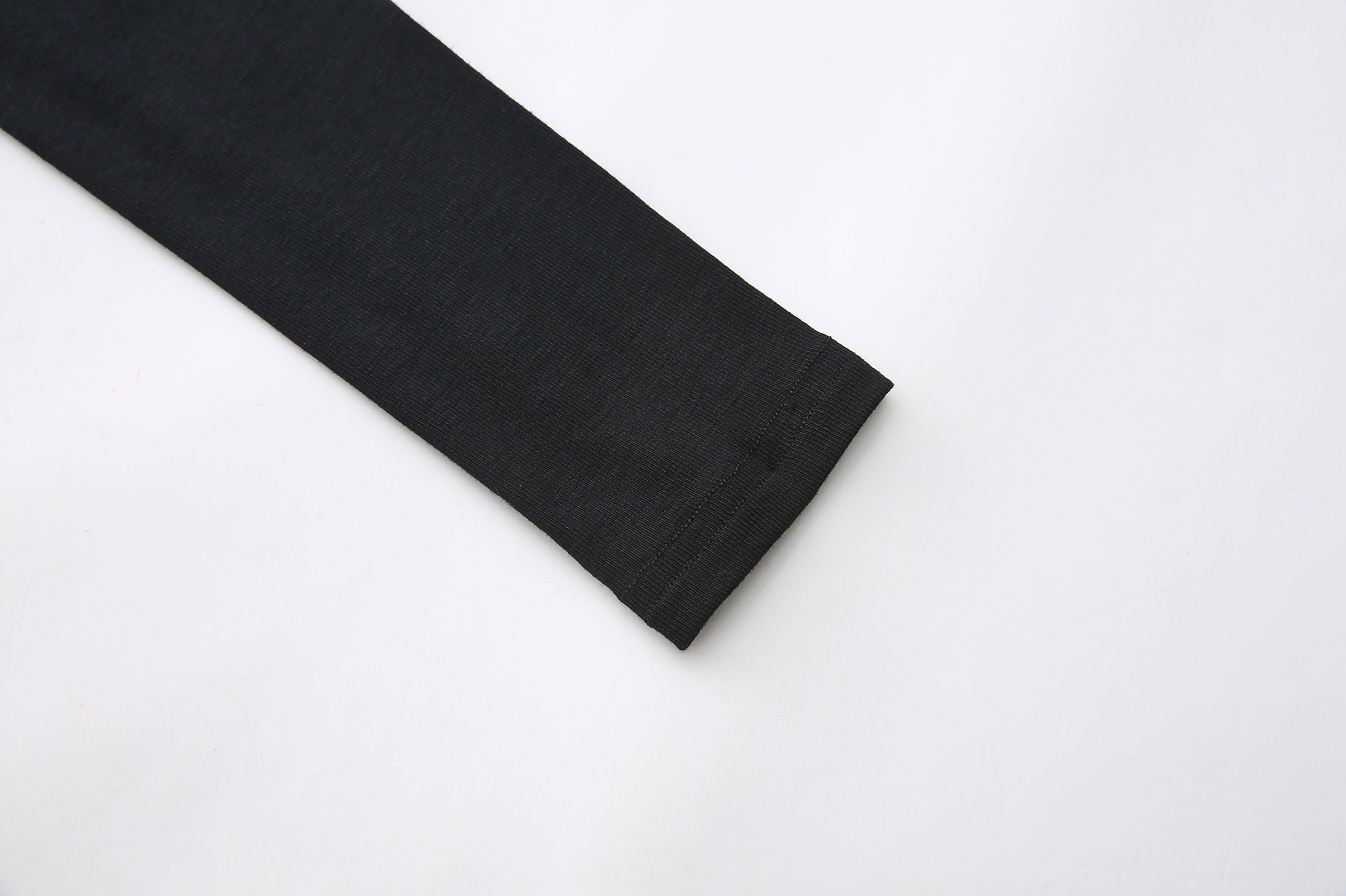 NEVER OFFEND L ANGEL Faux-Fur Bandeau Cross Rivet Cut-Out Top