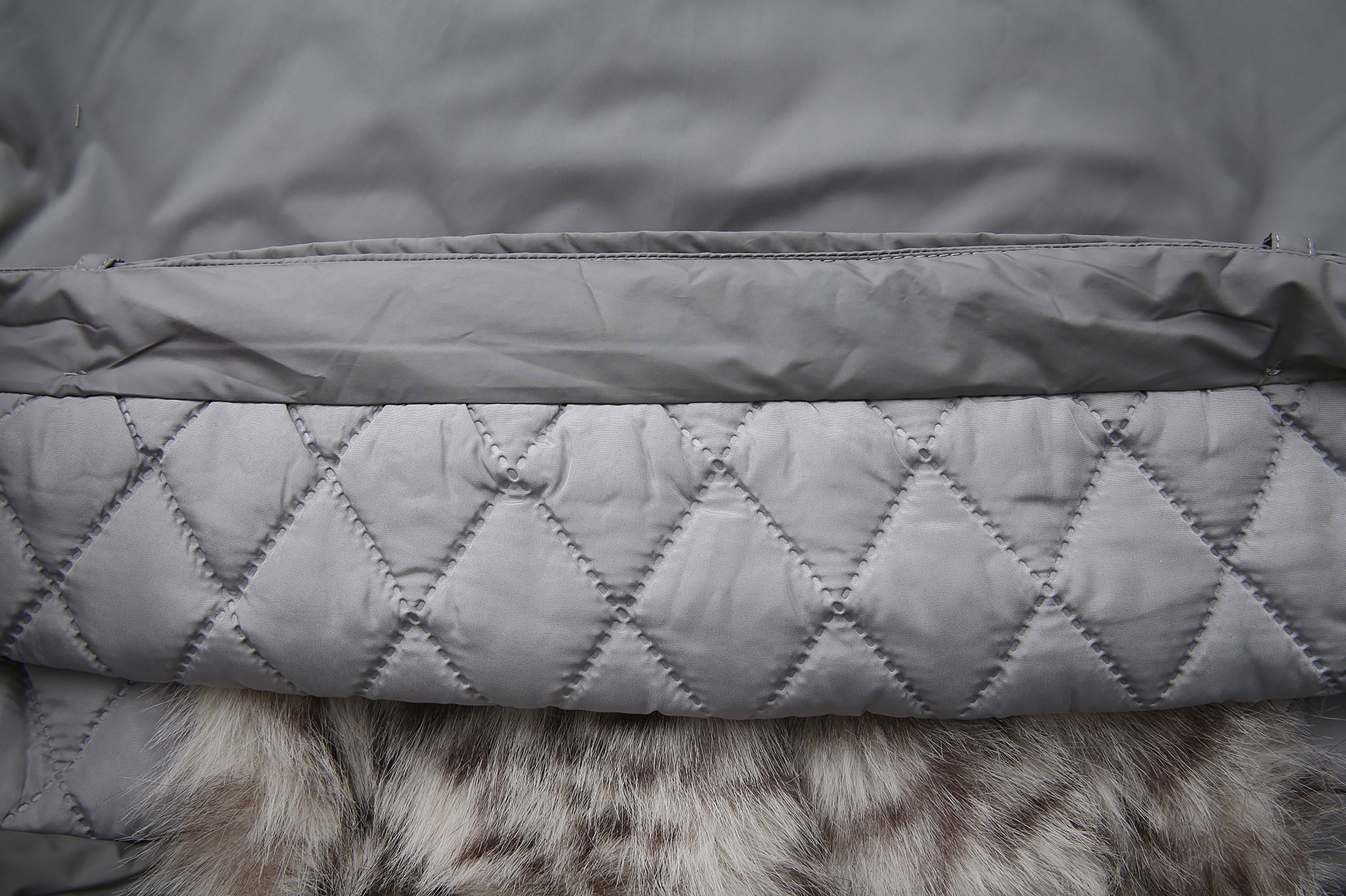 NEVER OFFEND L ANGEL Fuzzy Faux Fur V-Panel Oversized Jacket