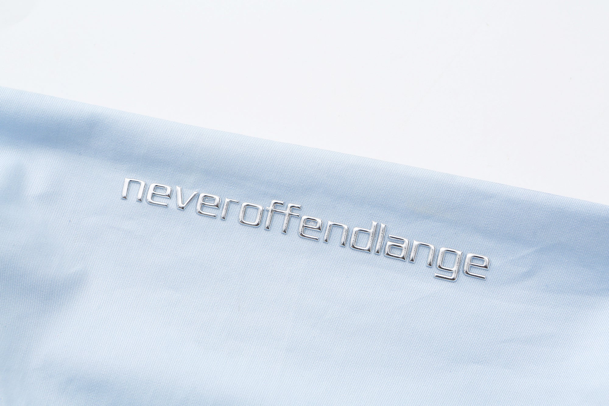 NEVER OFFEND L ANGEL Cut-Out Backless Halter Top