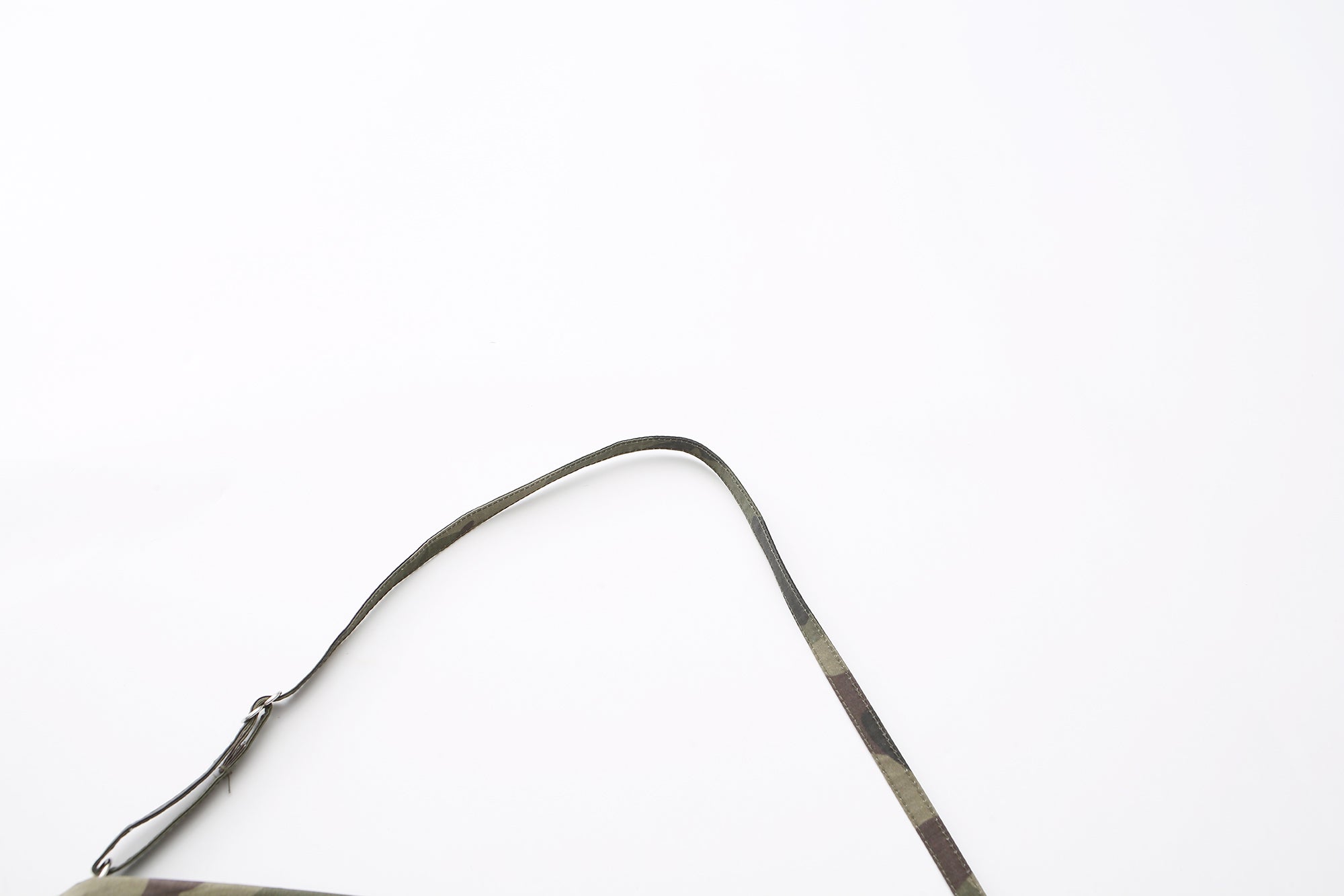 NEVER OFFEND L ANGEL Cut-Out Backless Halter Top