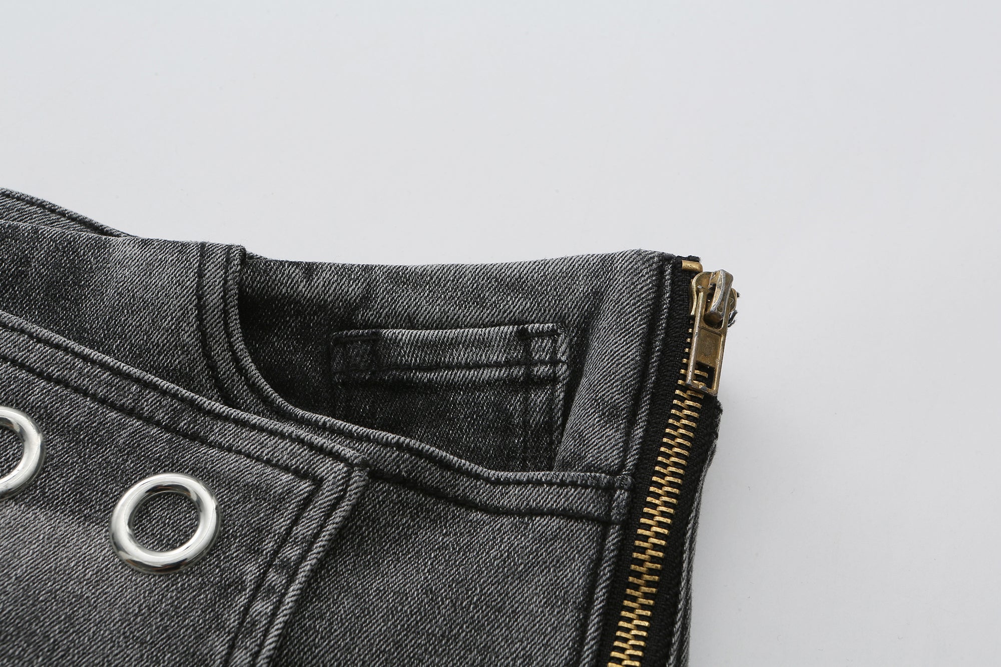 NEVER OFFEND L ANGEL Grommet-Paneled Washed Denim Hot Shorts