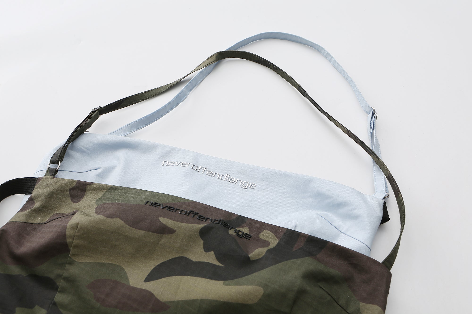 NEVER OFFEND L ANGEL Cut-Out Backless Halter Top