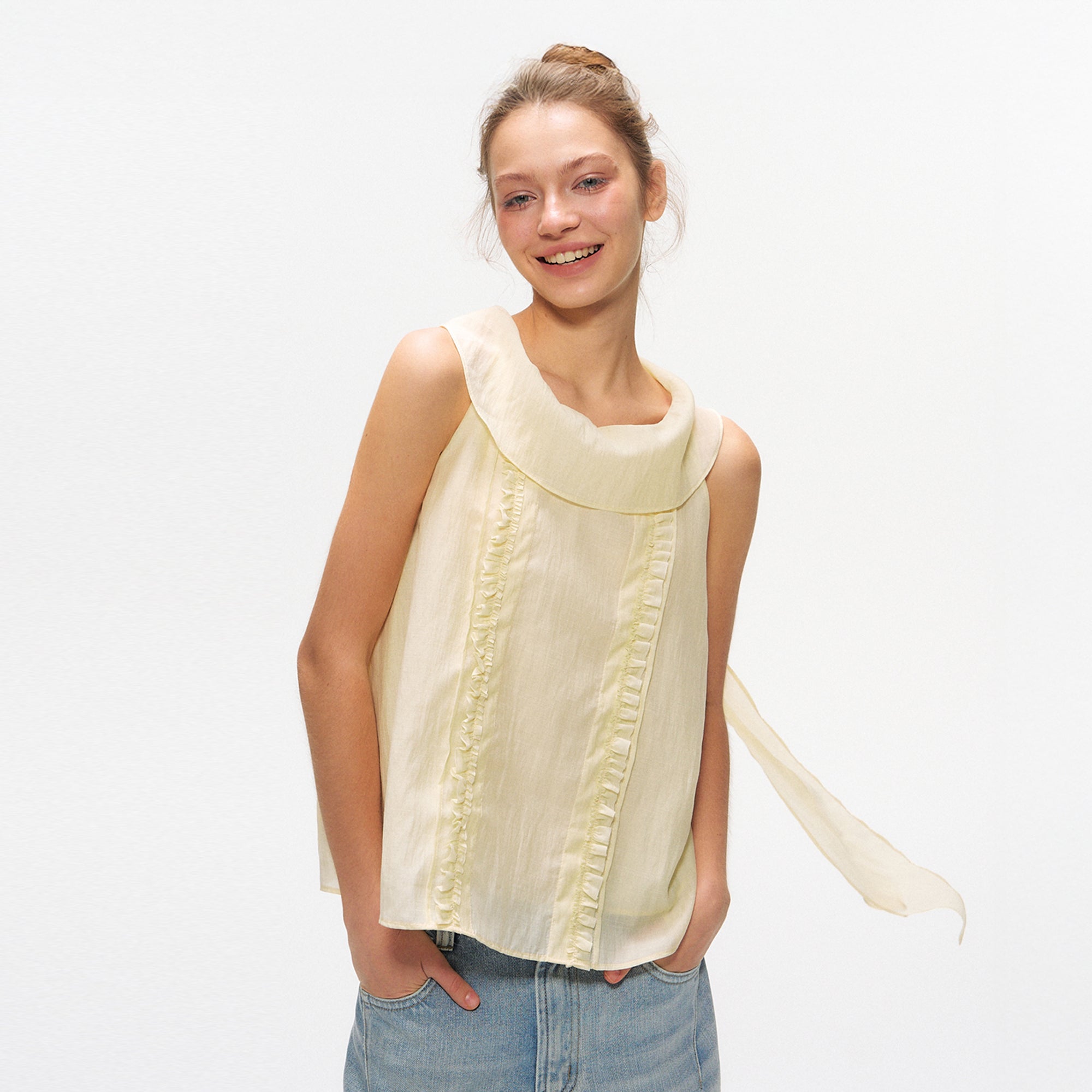 10AMSOTIIIIIIRED Drape-Collar Ruffle Trim Tank Top