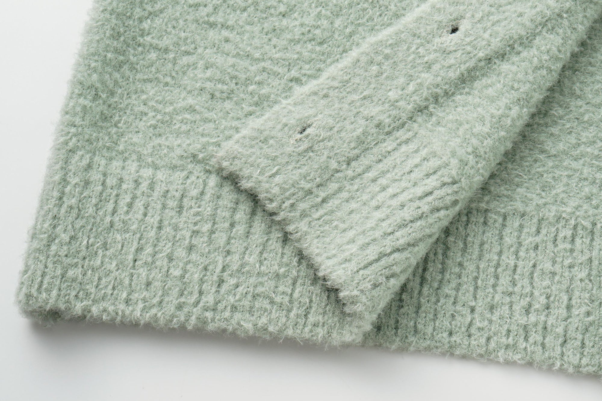 OINIMI Fluffy Knit Button-Up Cardigan