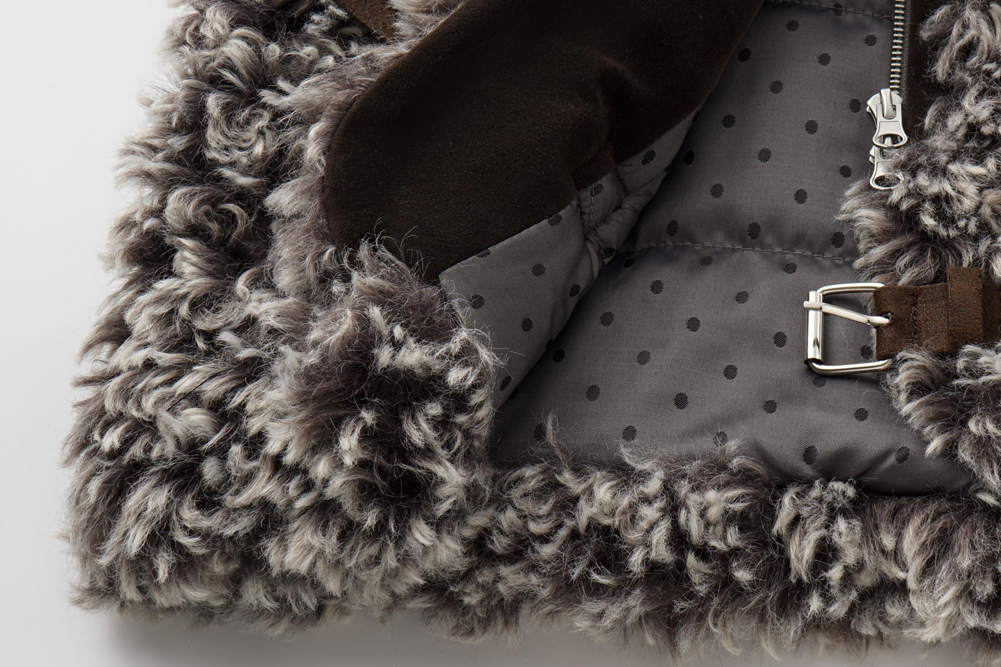 OINIMI Gradient Fleece Belted Vest