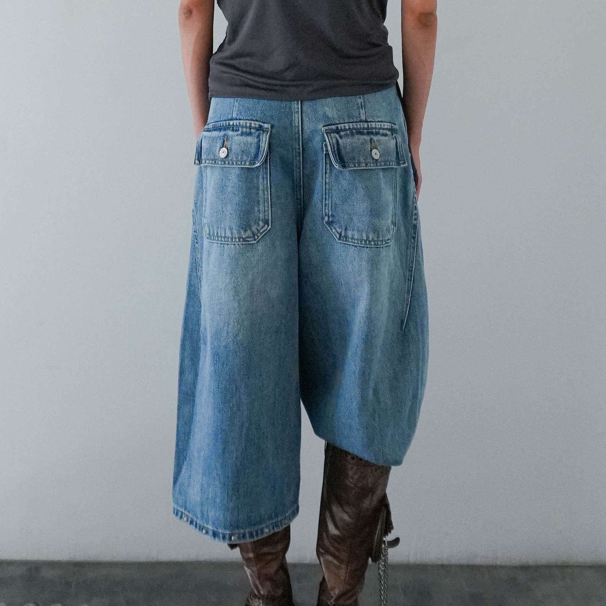 JIUWU PARK Retro Rivet Denim Shorts