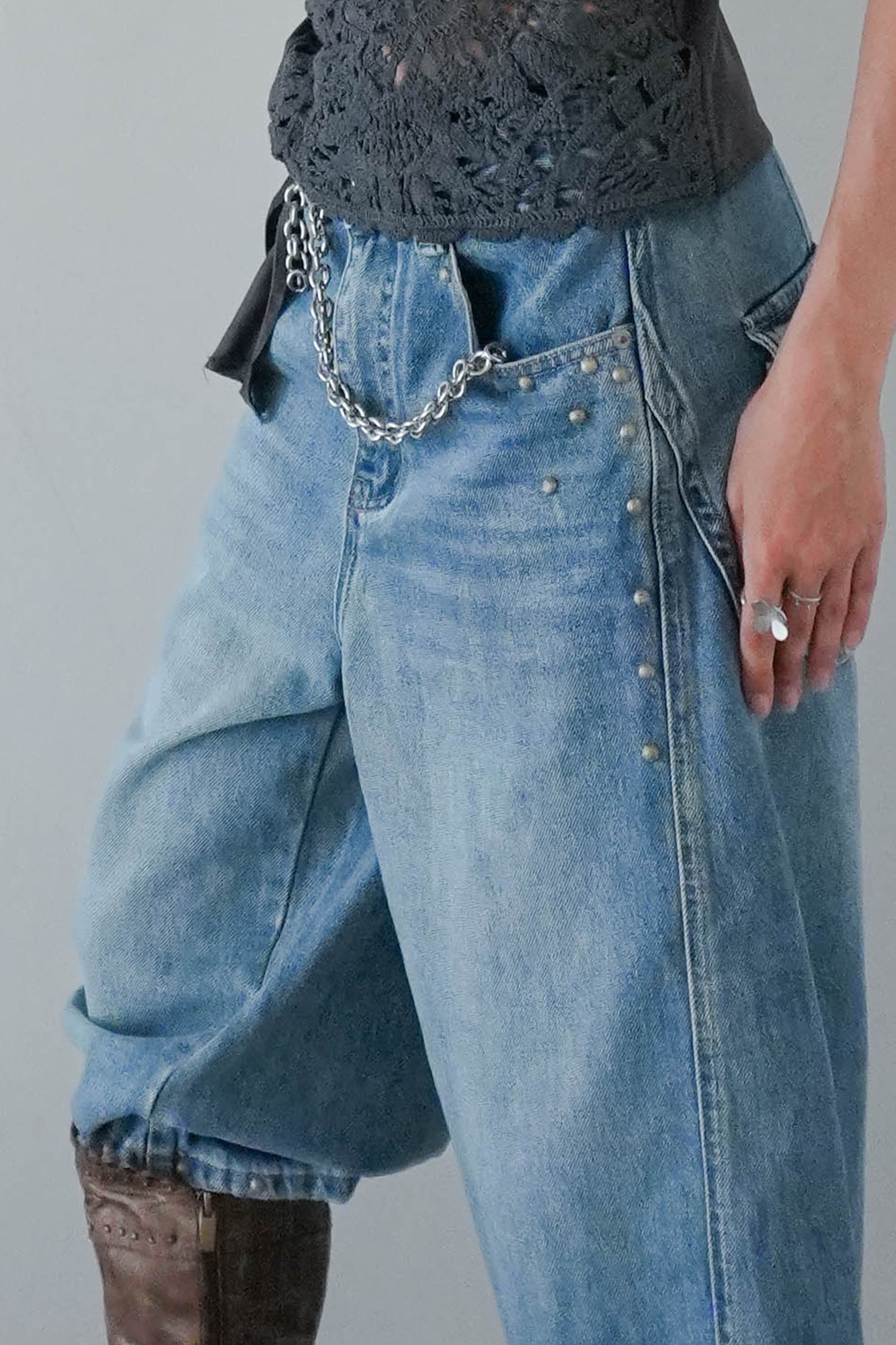 JIUWU PARK Retro Rivet Denim Shorts