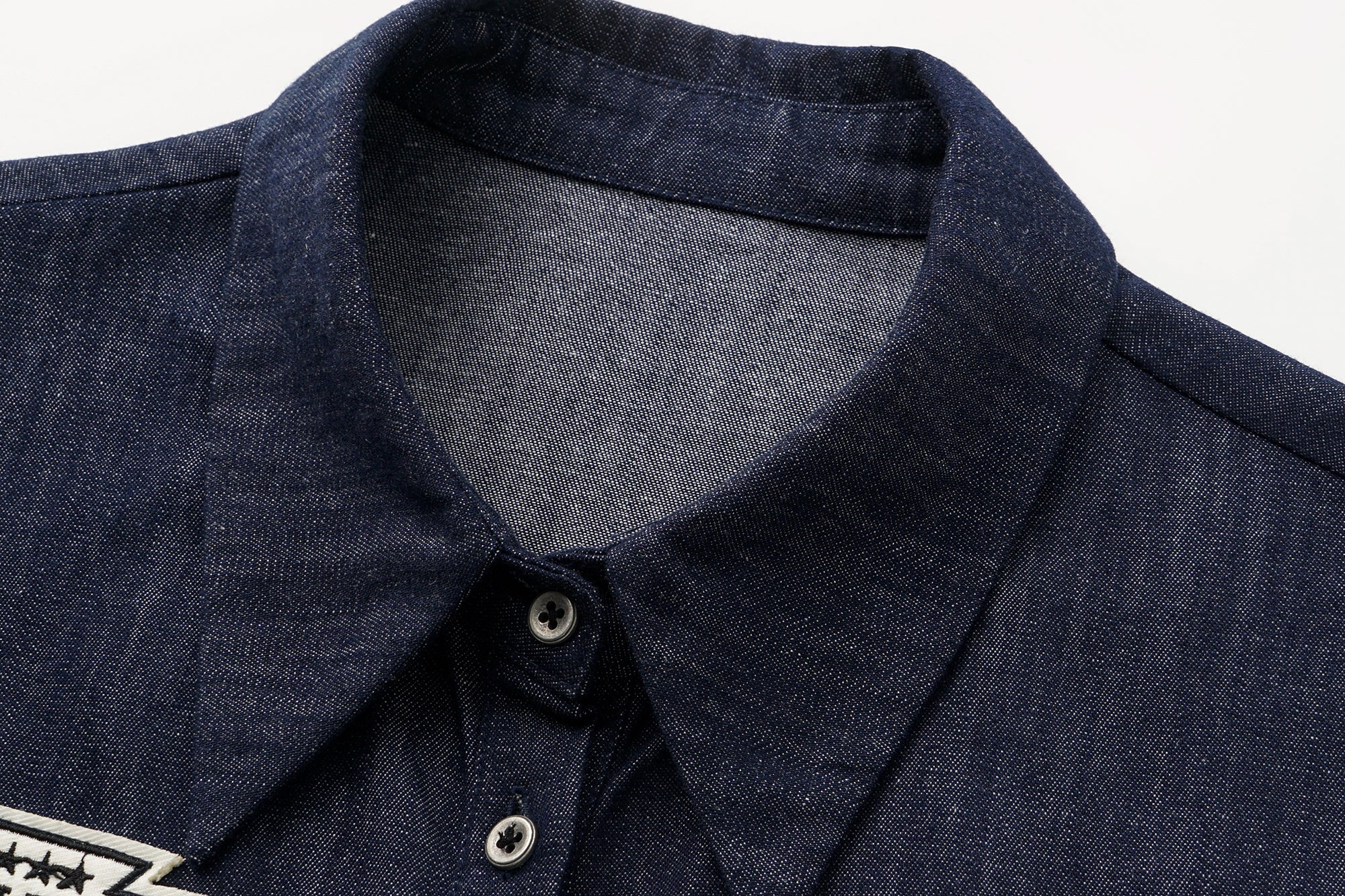OINIMI Badge-Patch Waist-Cinched Denim Shirt