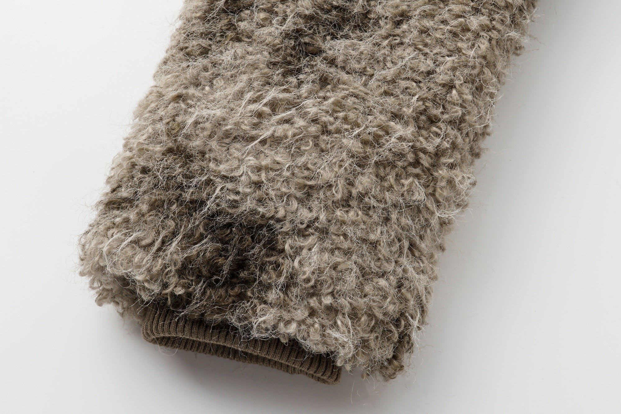 OINIMI Shaggy Tie-Dyed Cropped Jacket