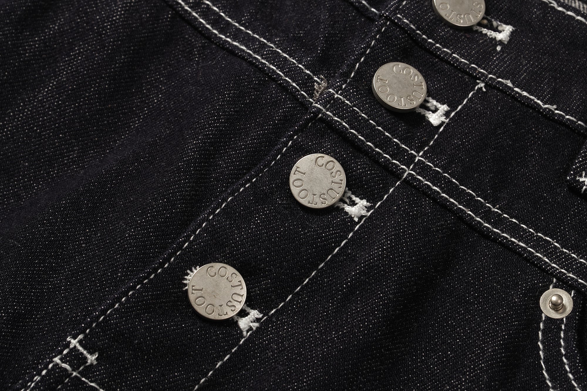 COSTUSTOOT Button-Fly Pleated Wide-Leg Jeans