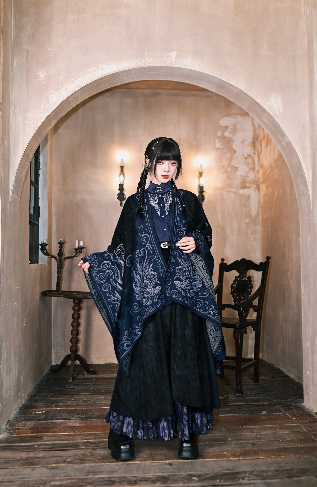 GUGUAI Jacquard Wide-Sleeve Cape