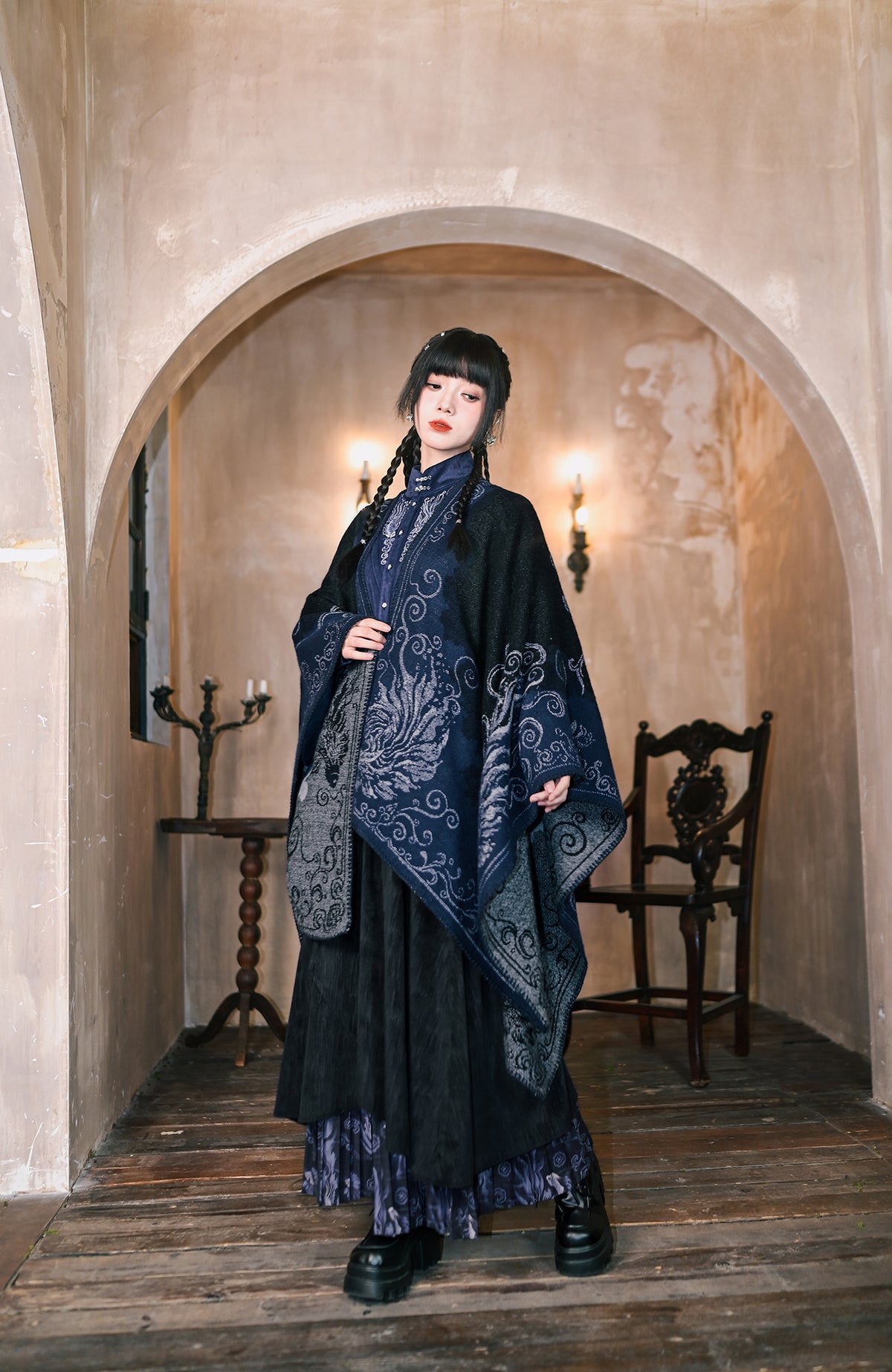 GUGUAI Jacquard Wide-Sleeve Cape