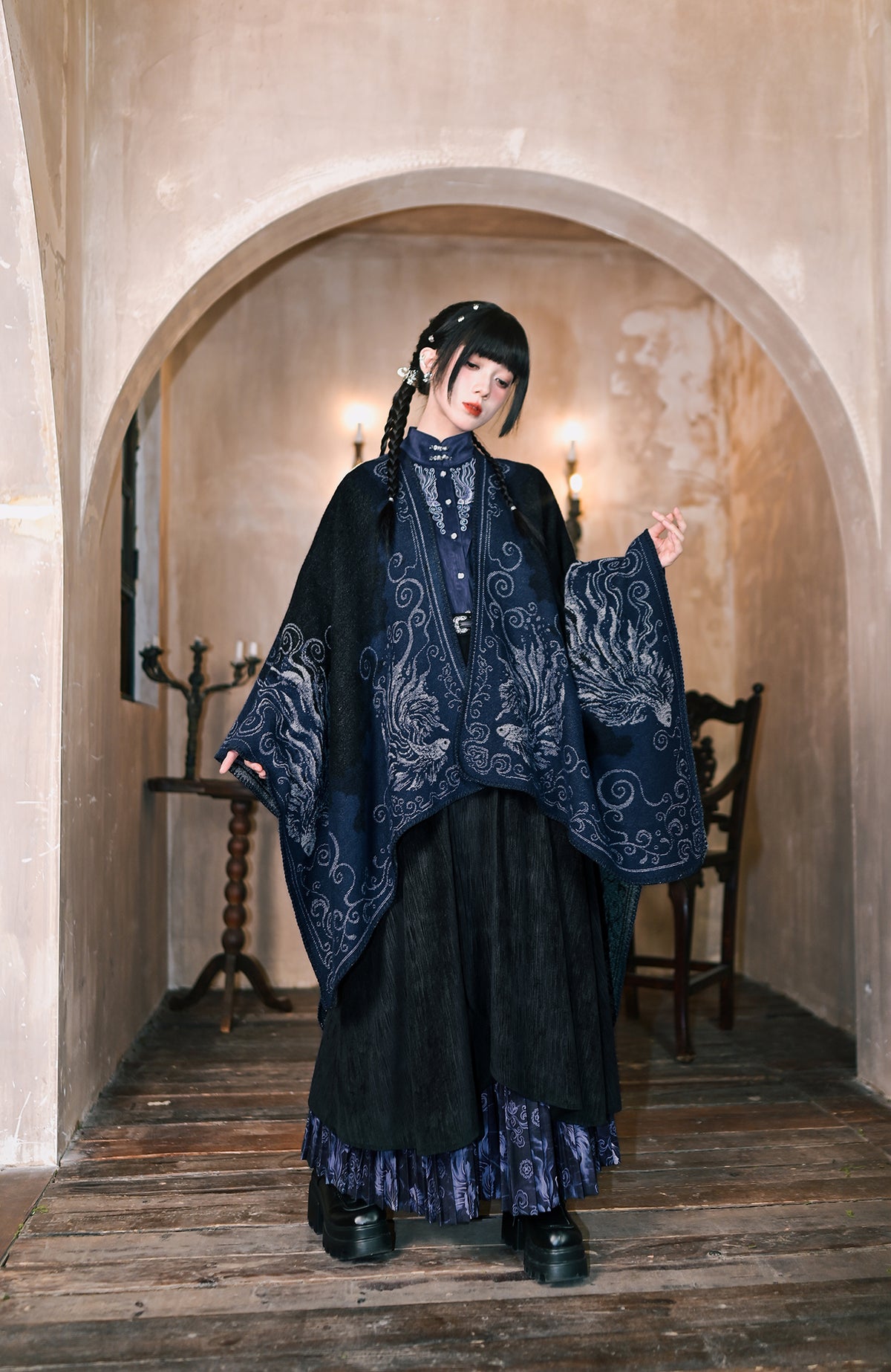GUGUAI Jacquard Wide-Sleeve Cape