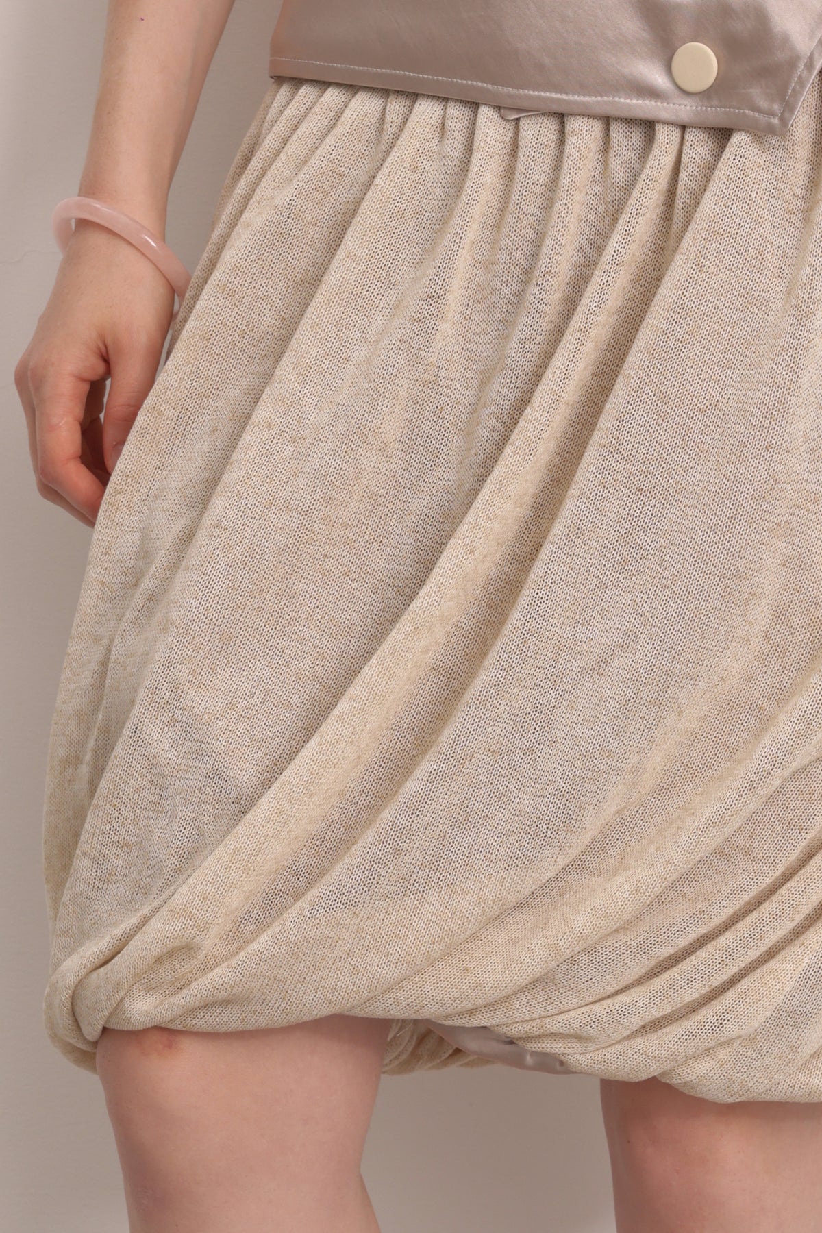 FAYCHUI Asymmetric Button-Waist Bubble Midi Skirt