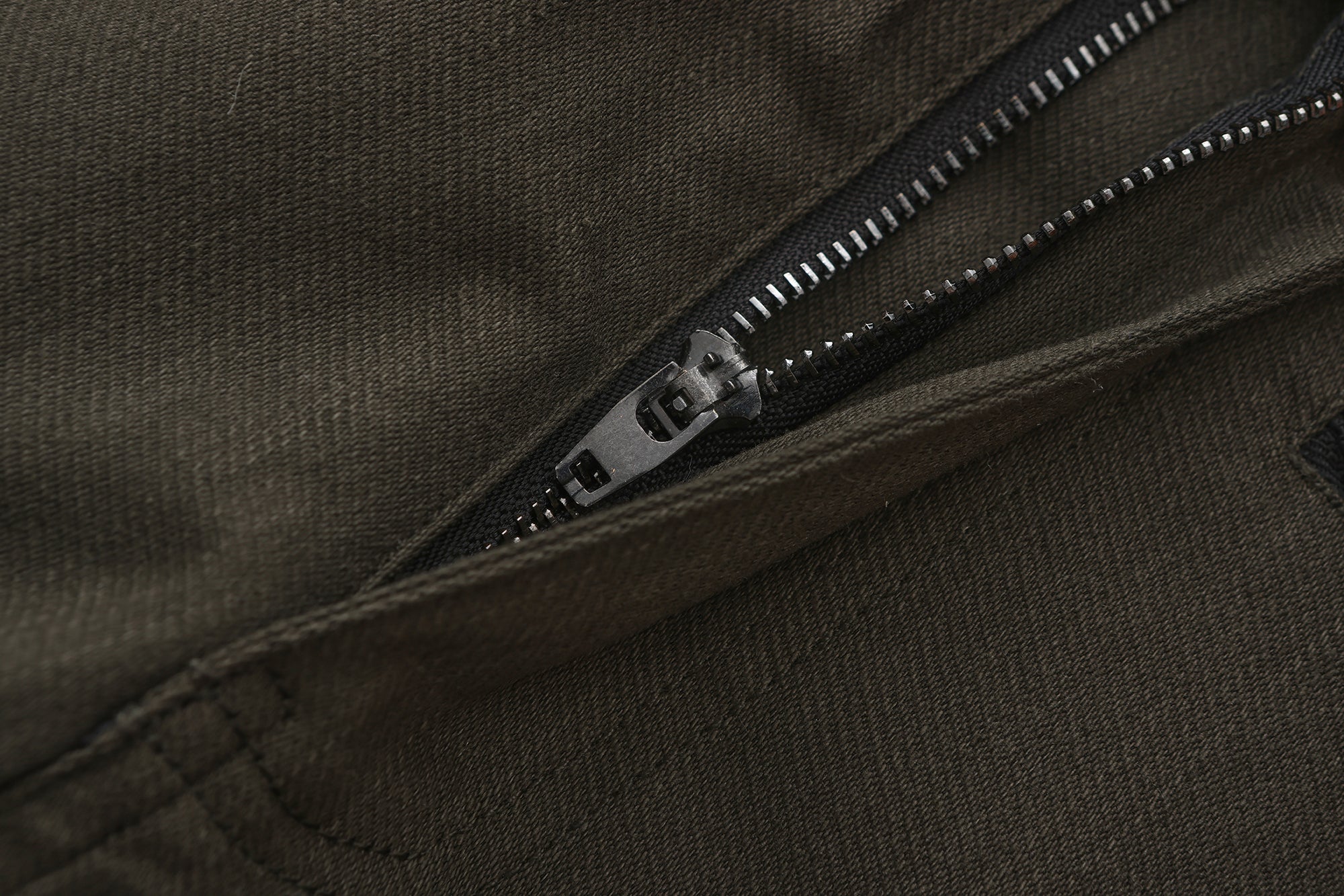 JIUWU PARK Utility Flared Cargo Pants