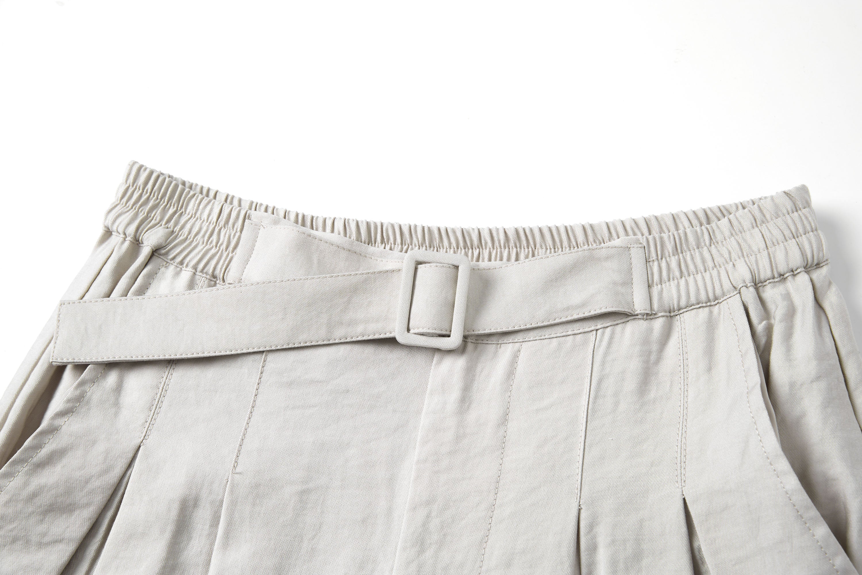 SAME FLOW Belted Pleated Oversized Barrel Pants