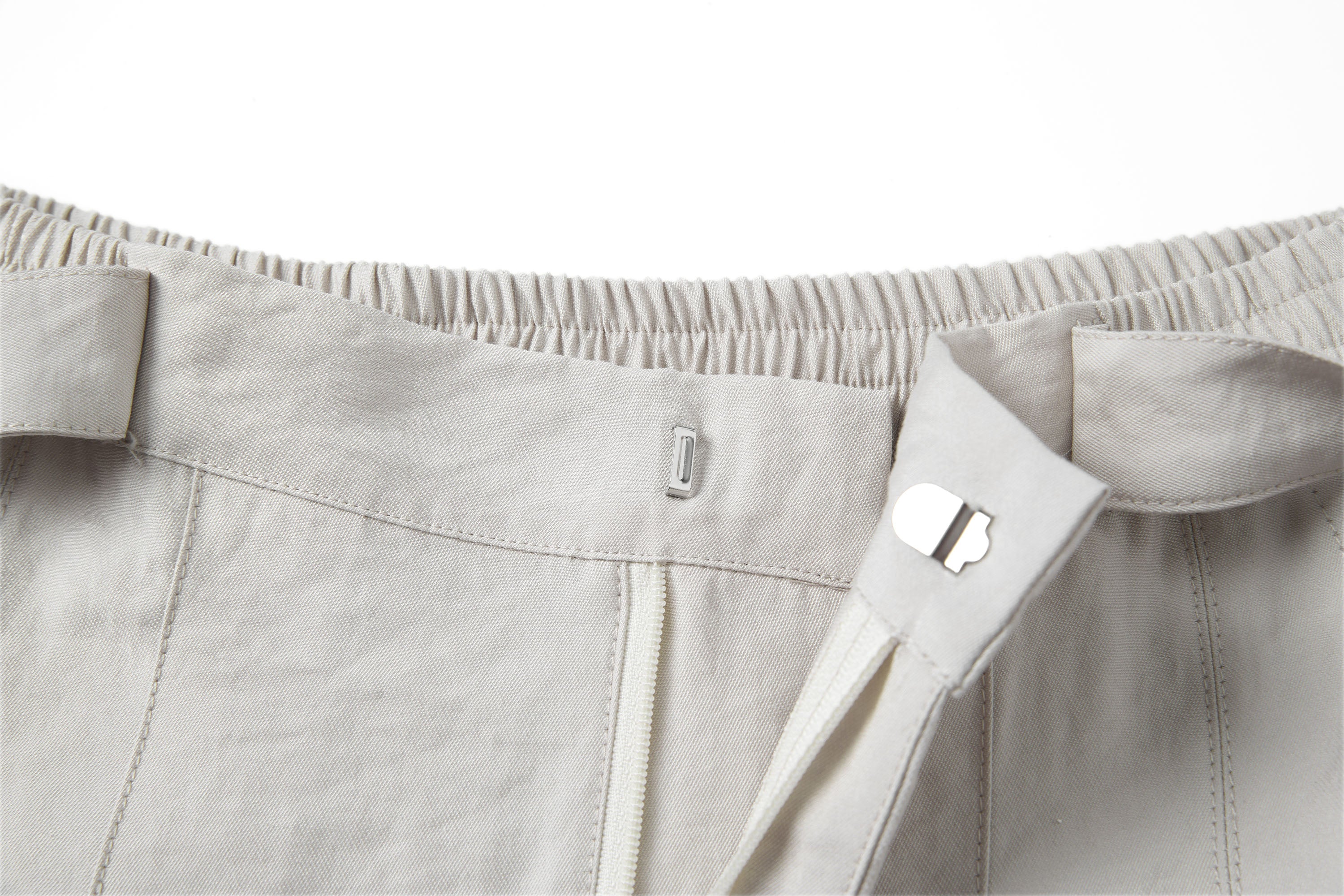 SAME FLOW Belted Pleated Oversized Barrel Pants
