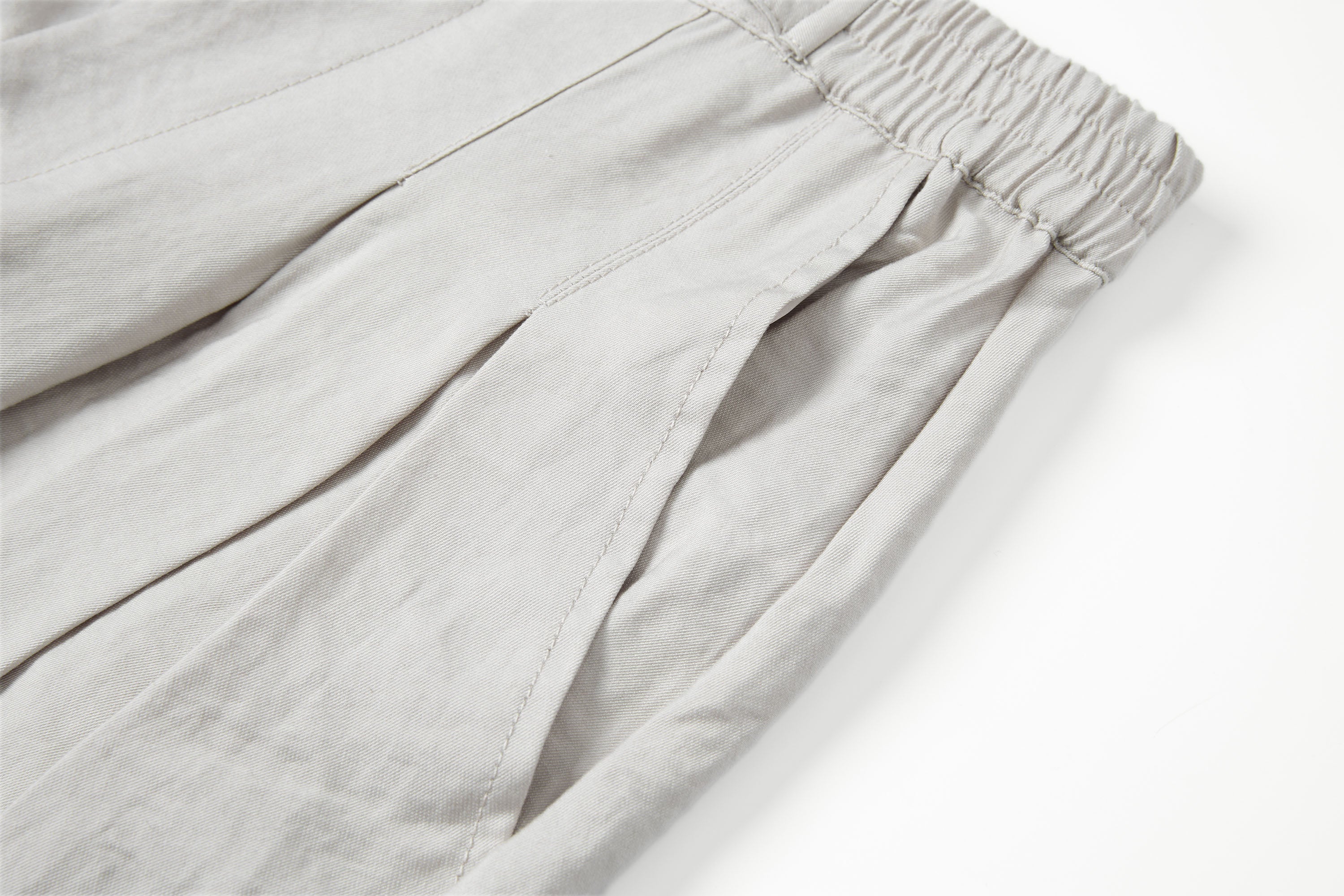 SAME FLOW Belted Pleated Oversized Barrel Pants